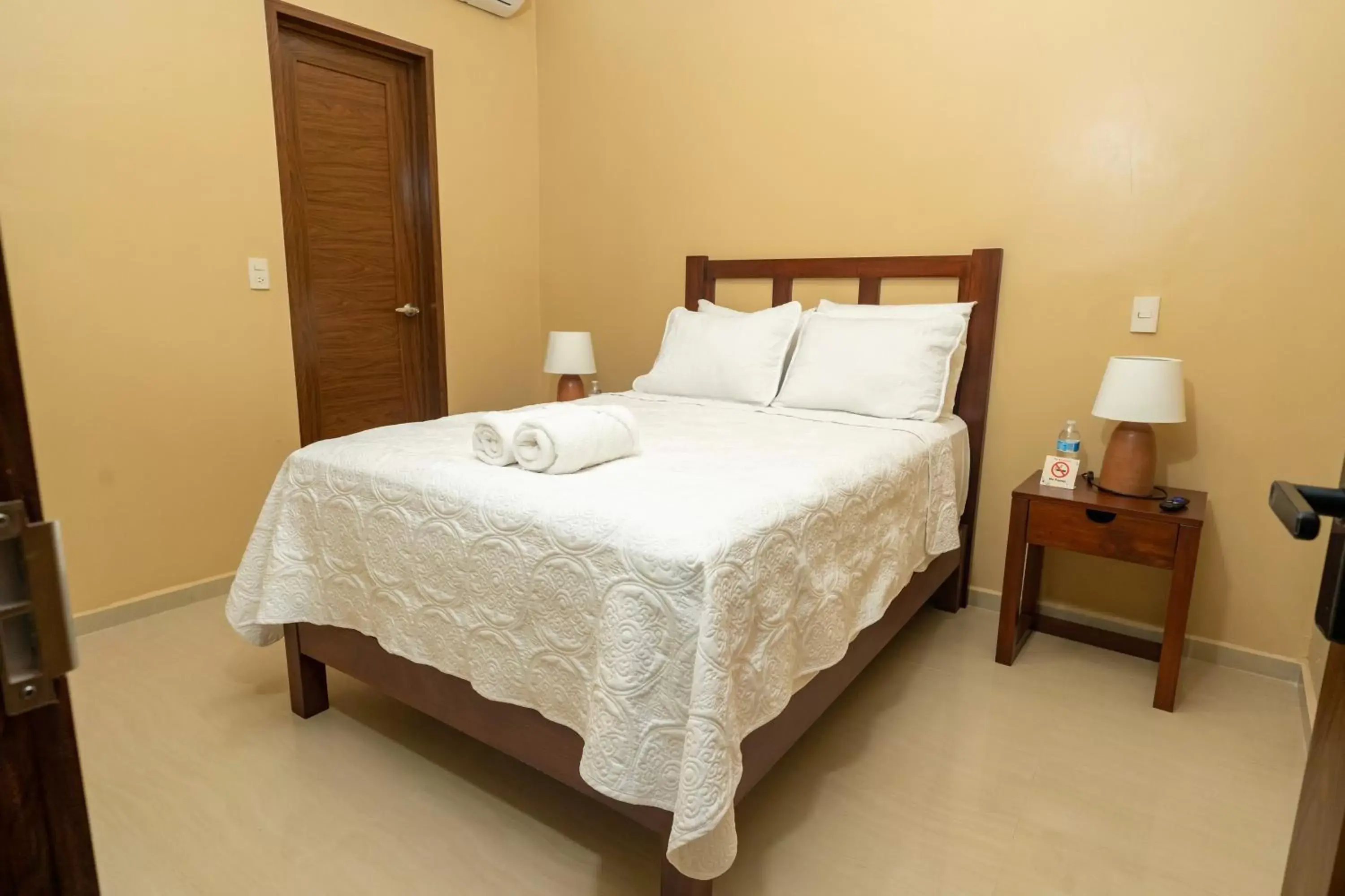 Double Room with Private Bathroom in The Garden Hotel Double Room with Private Bathroom in The Garden Hotel