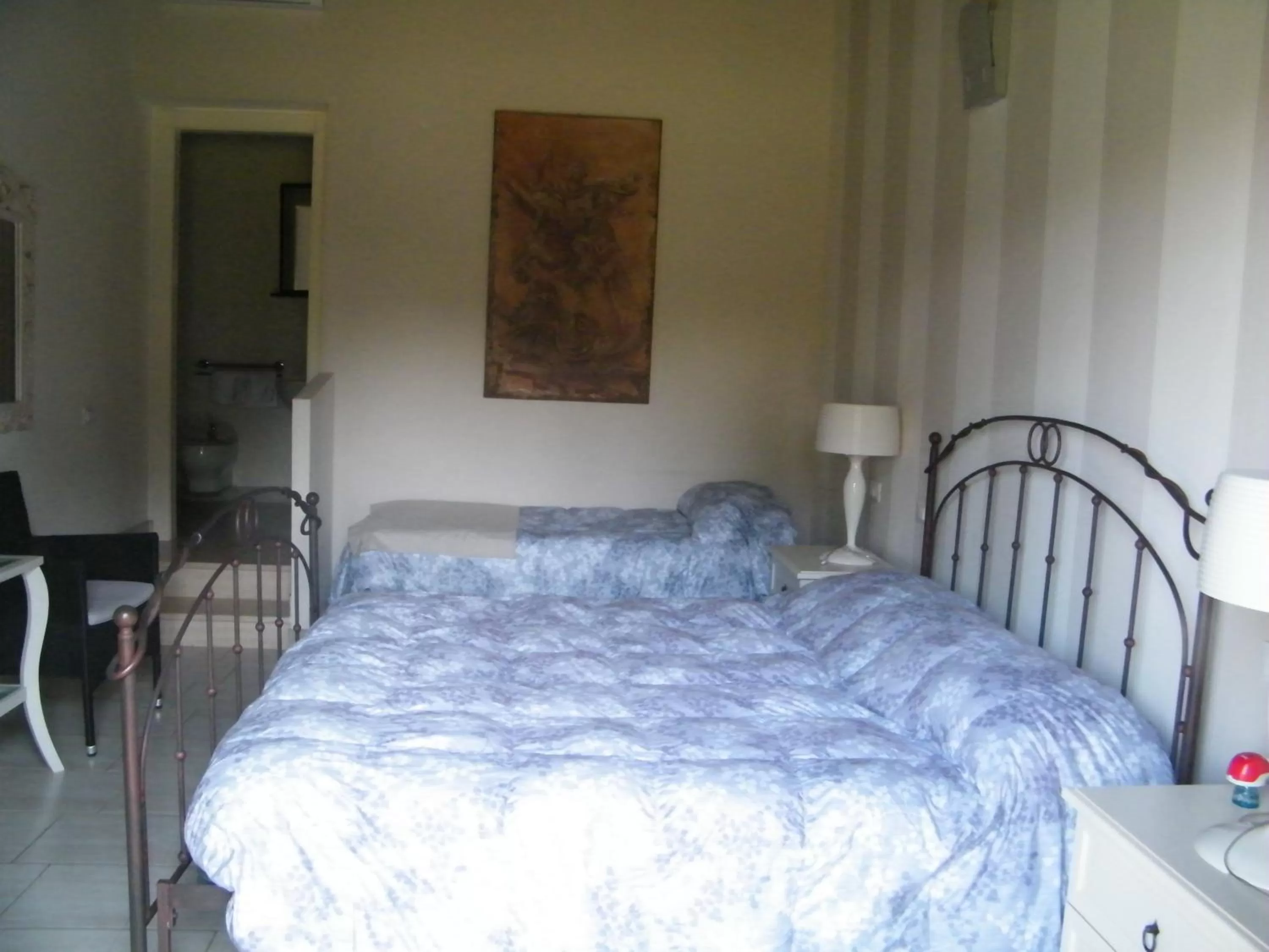 Bed in Villa Franca in Franciacorta