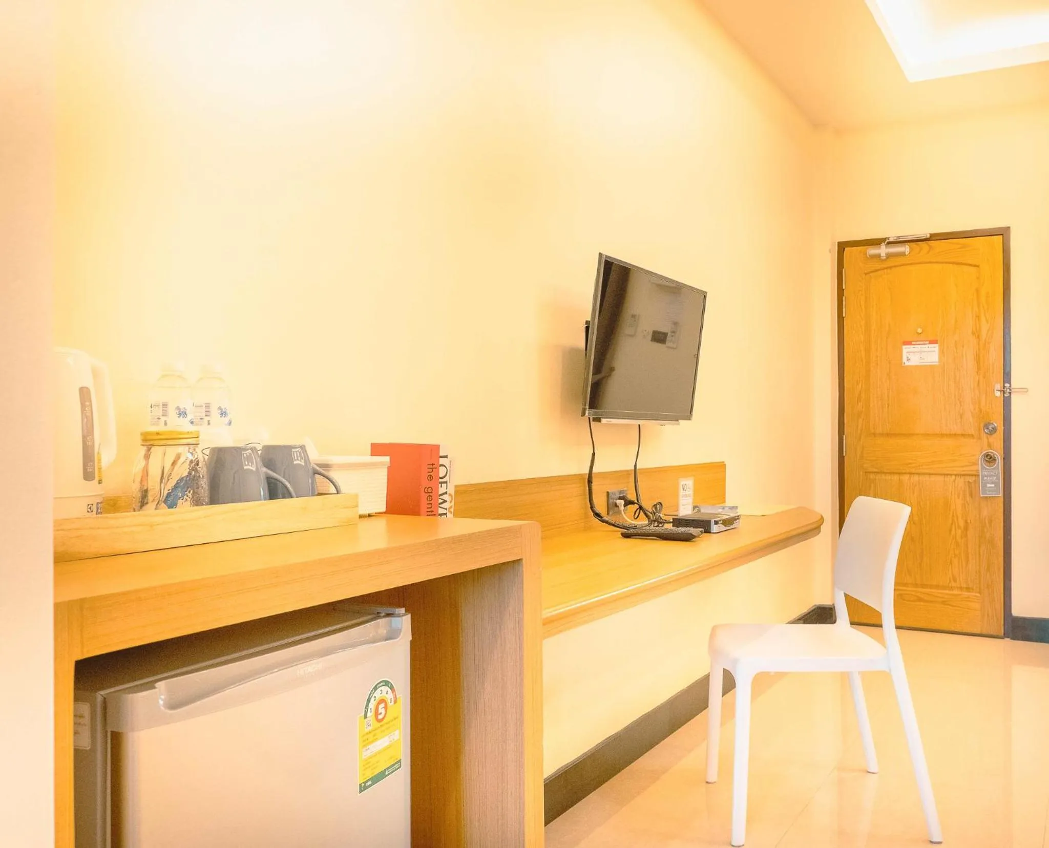 TV and multimedia in AU Place Hotel