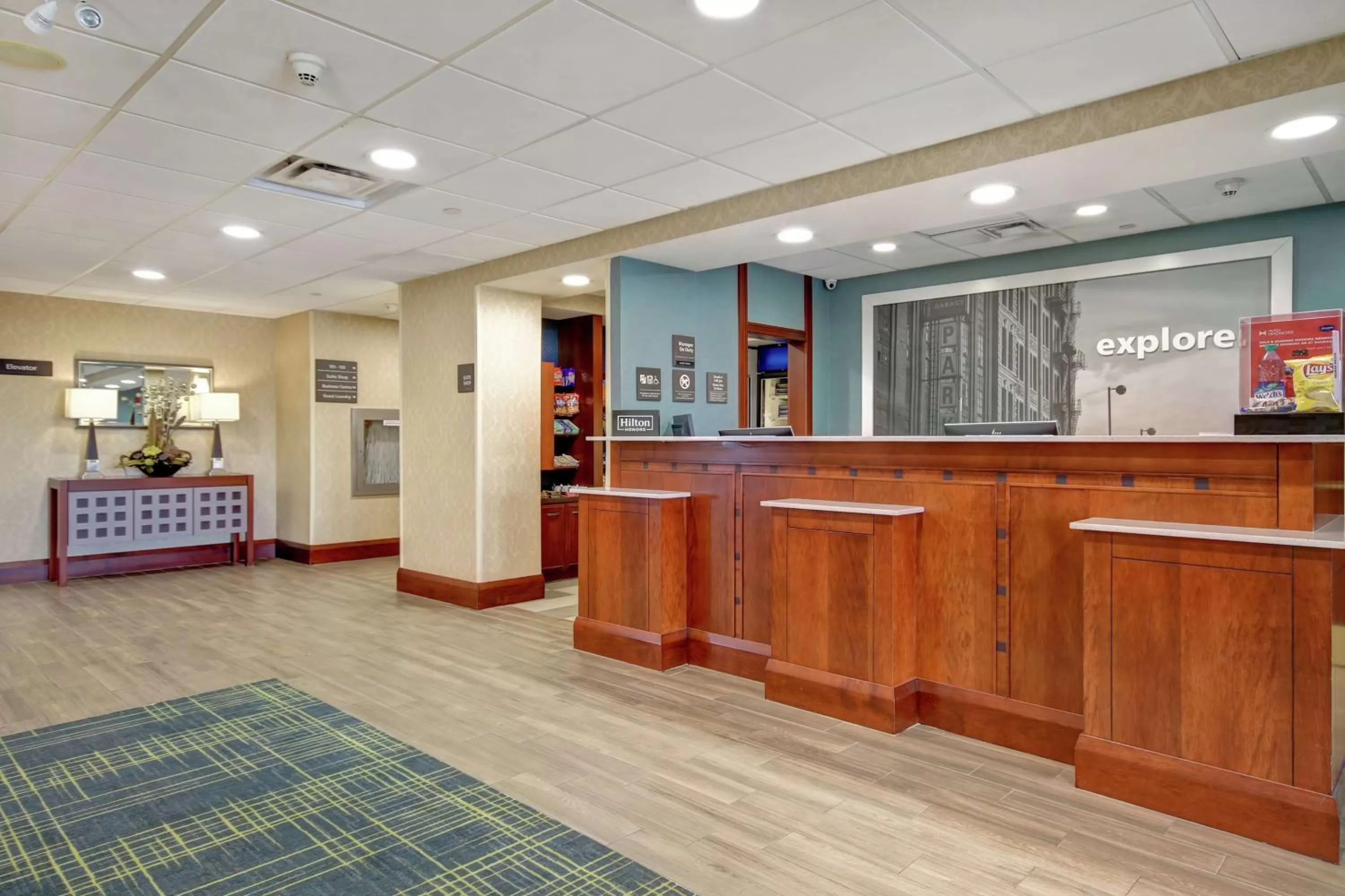 Lobby or reception in Hampton Inn & Suites Guelph