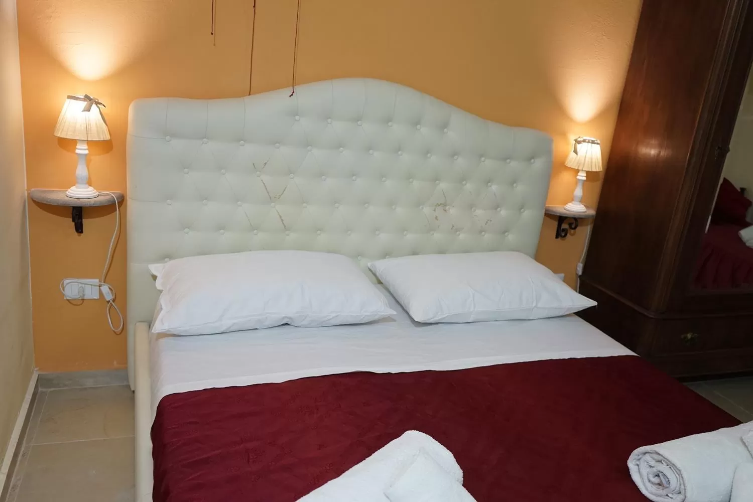 Bed in B&B Scipponate