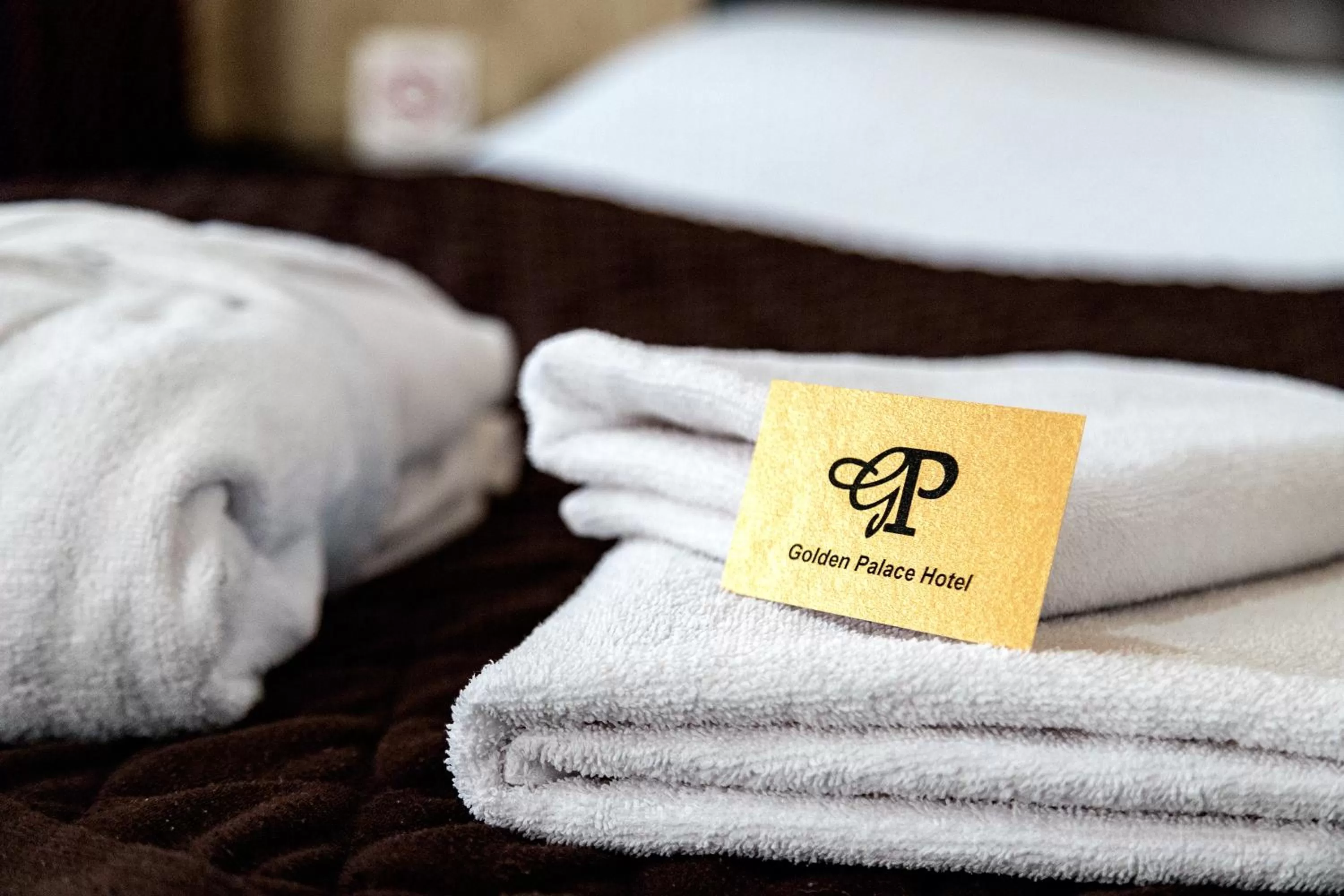 Bed in Golden Palace