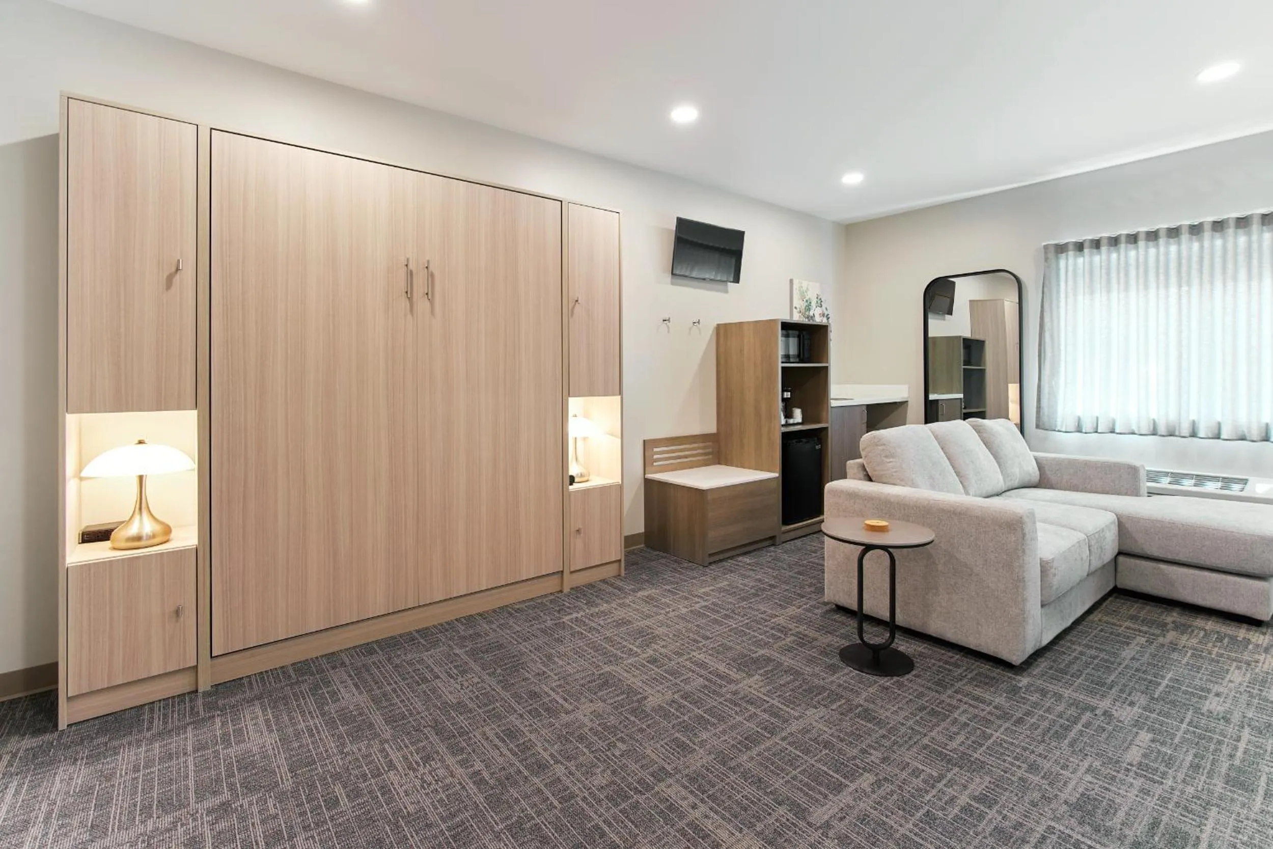 TV and multimedia, Seating Area in Americas Best Value Inn New Florence