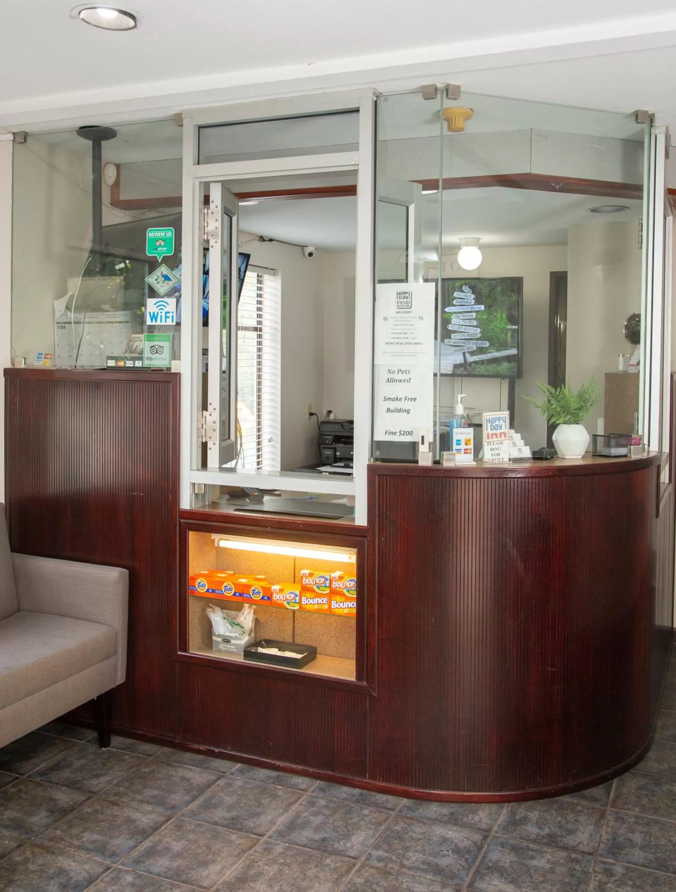 Lobby or reception in Happy Day Inn