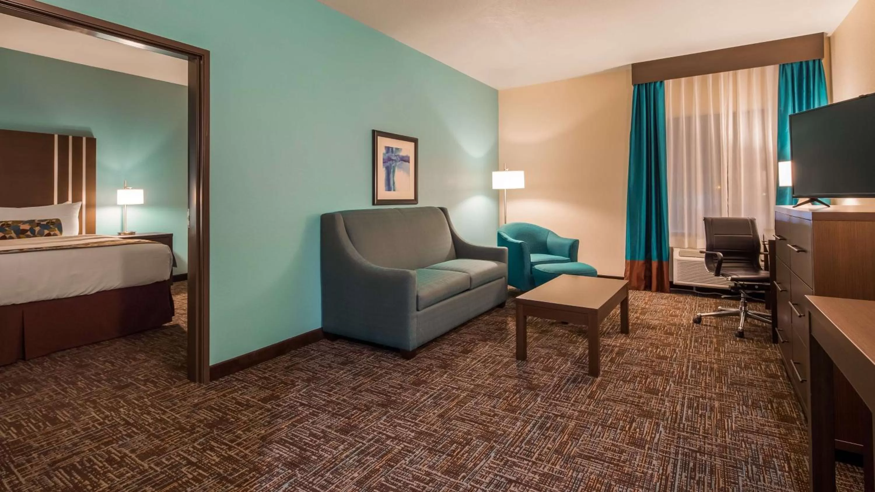 Photo of the whole room, Bed in Best Western Plus/Executive Residency Elk City