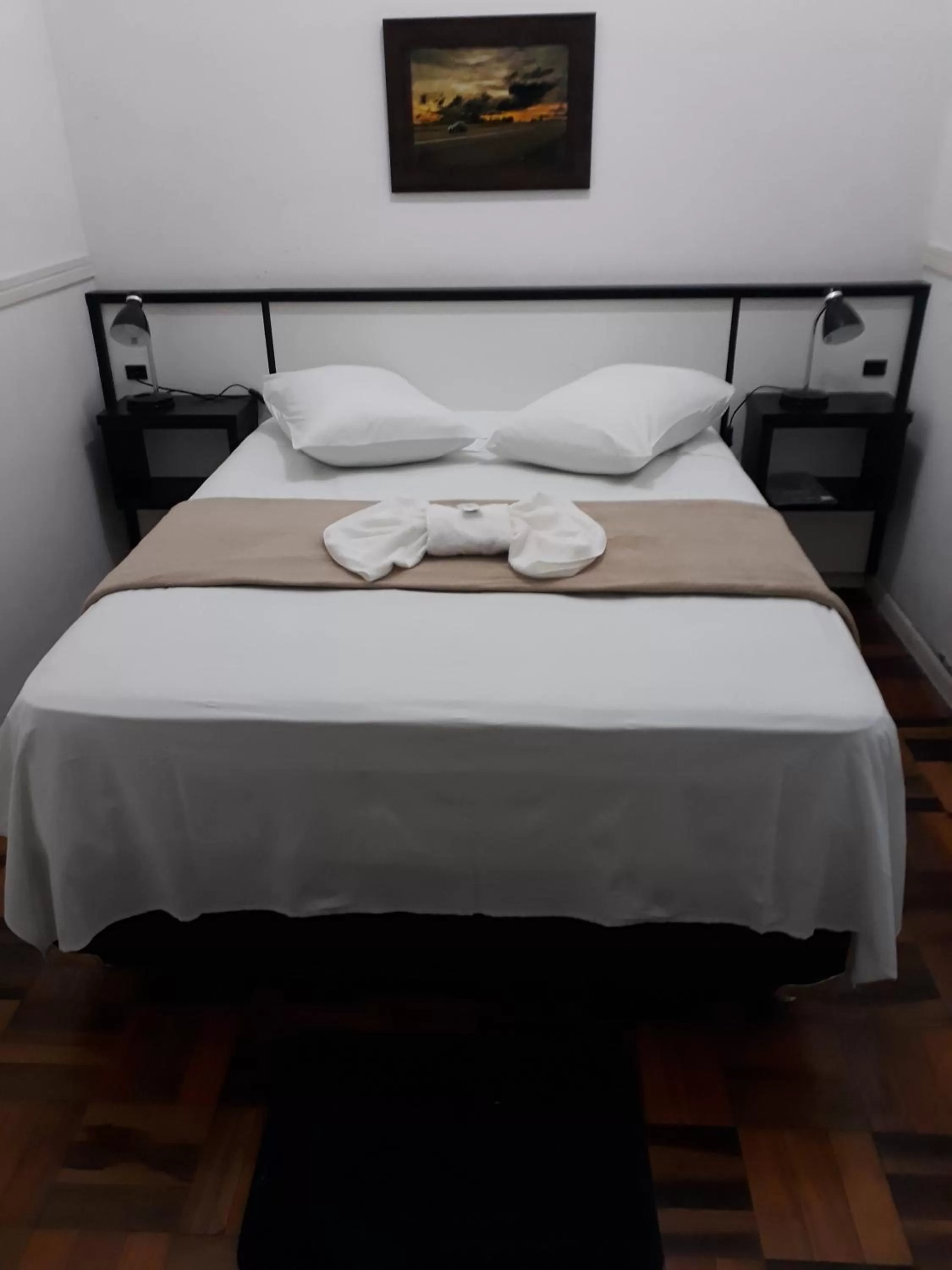 Bed in Urussanga Hotel