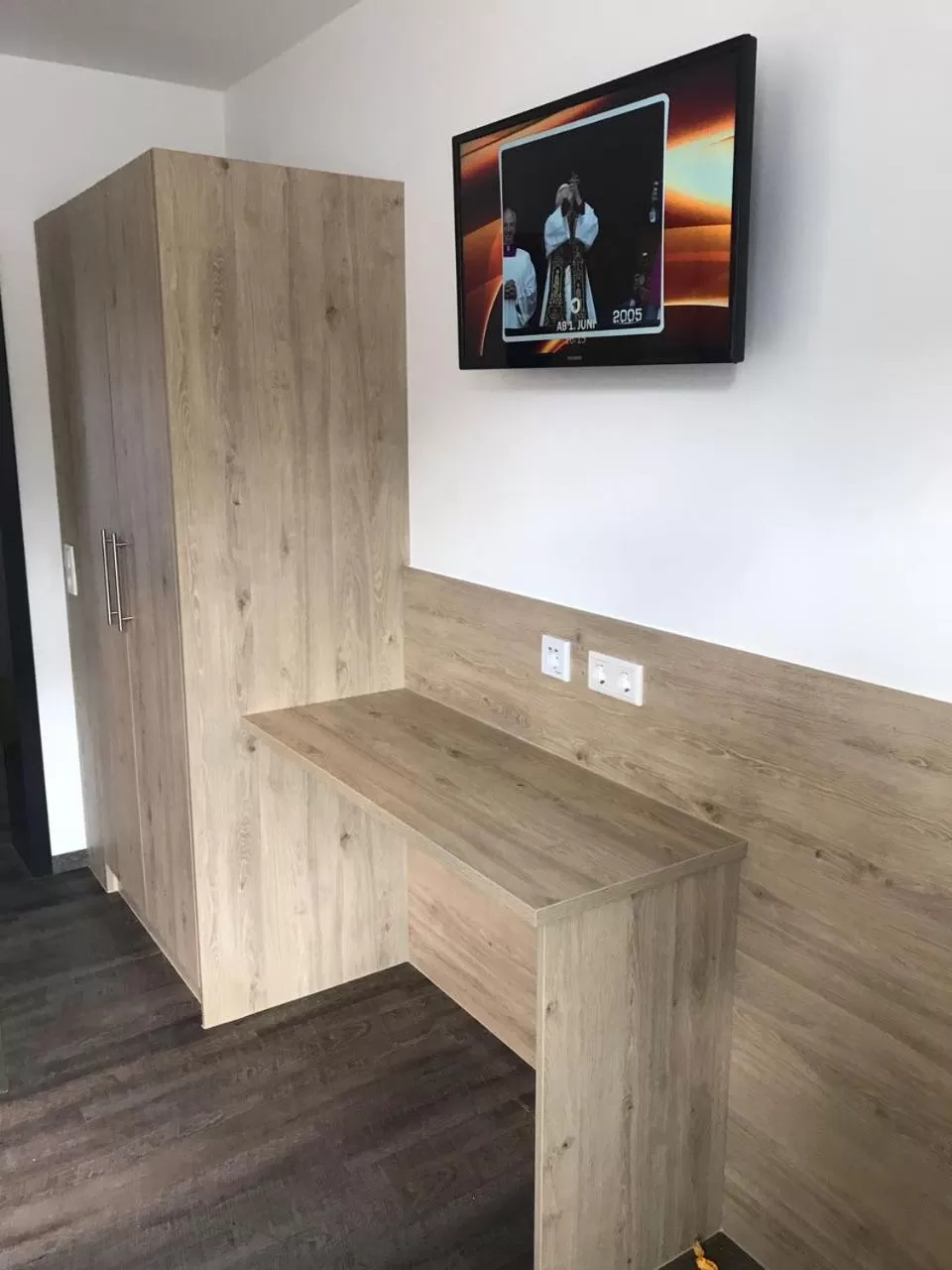 Photo of the whole room, TV/Entertainment Center in Kraftwerk Relax Motel