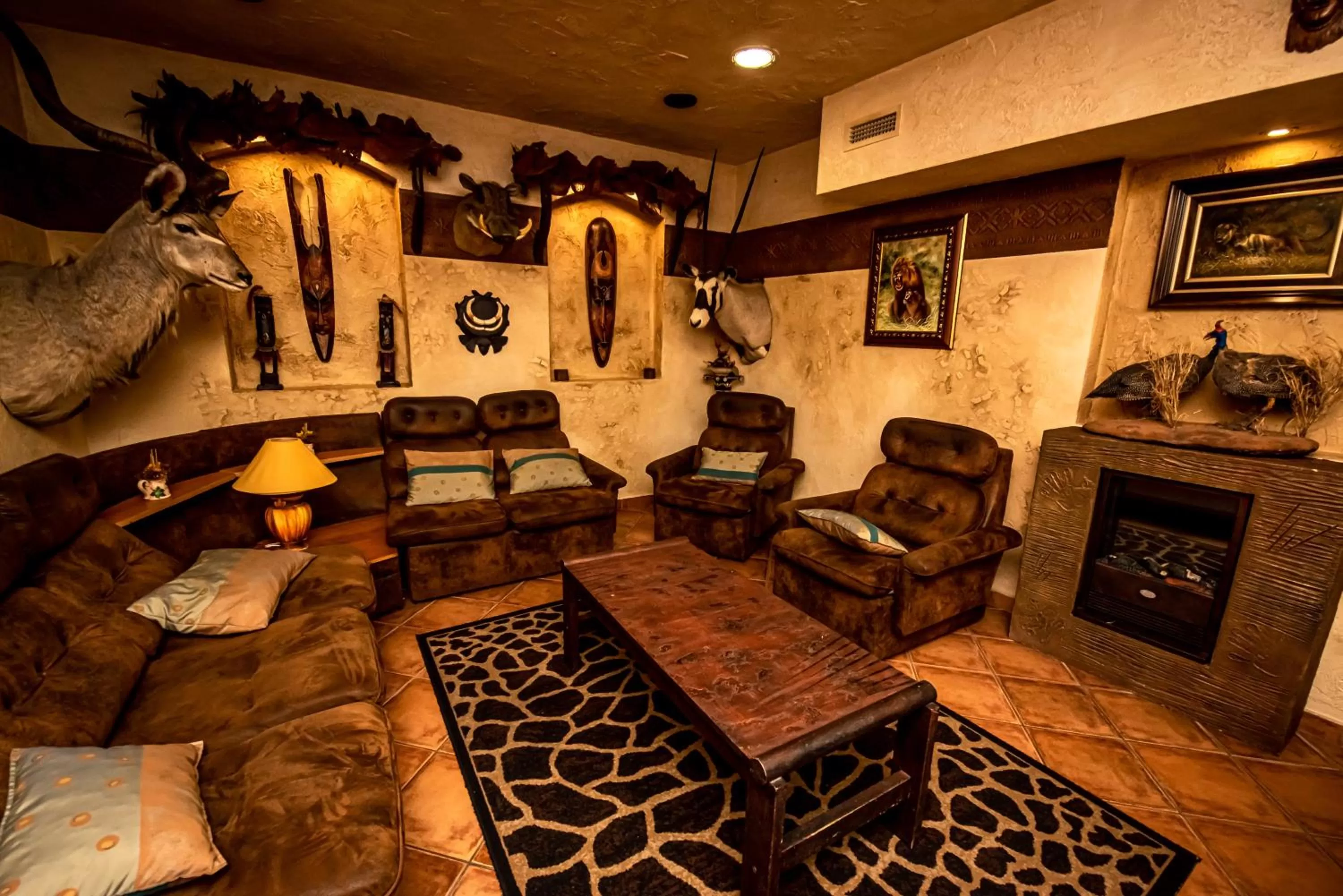 Communal lounge/ TV room in Hotel Villa Classica