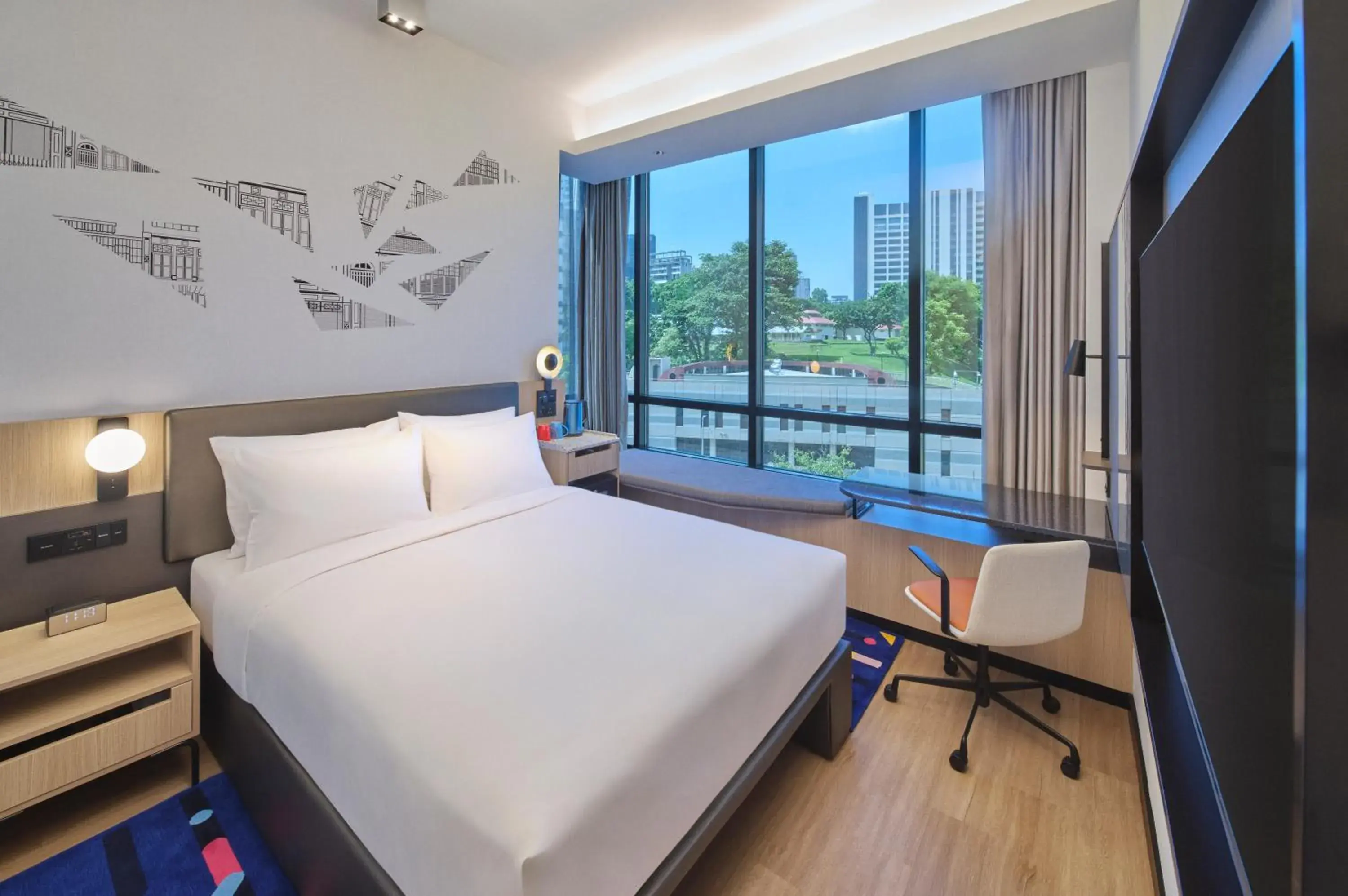 Breezy, Guest room, 1 Queen, East Wing in Aloft Singapore Novena Breezy, Guest room, 1 Queen, East Wing in Aloft Singapore Novena