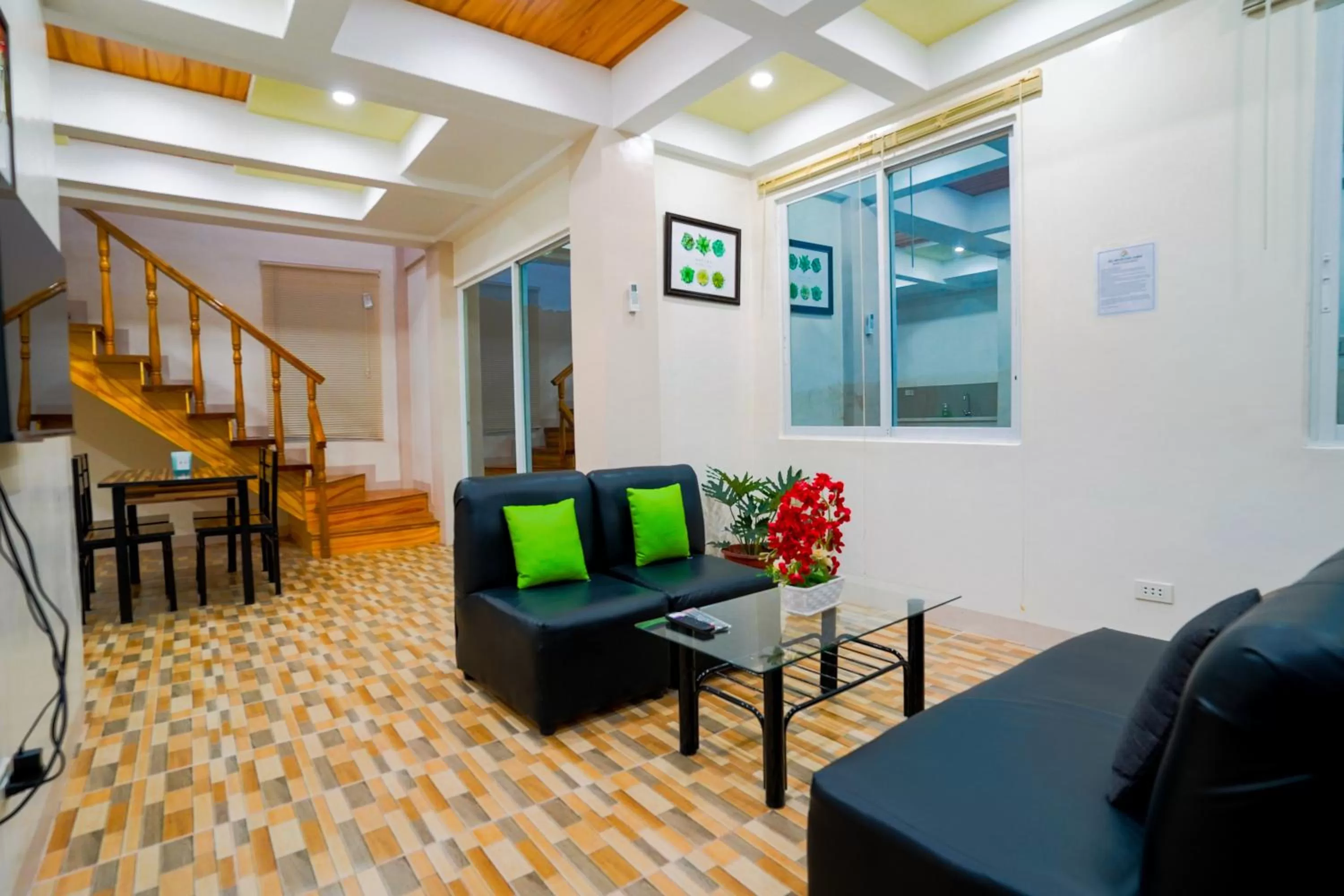 Living room in MS Mountain Cabin