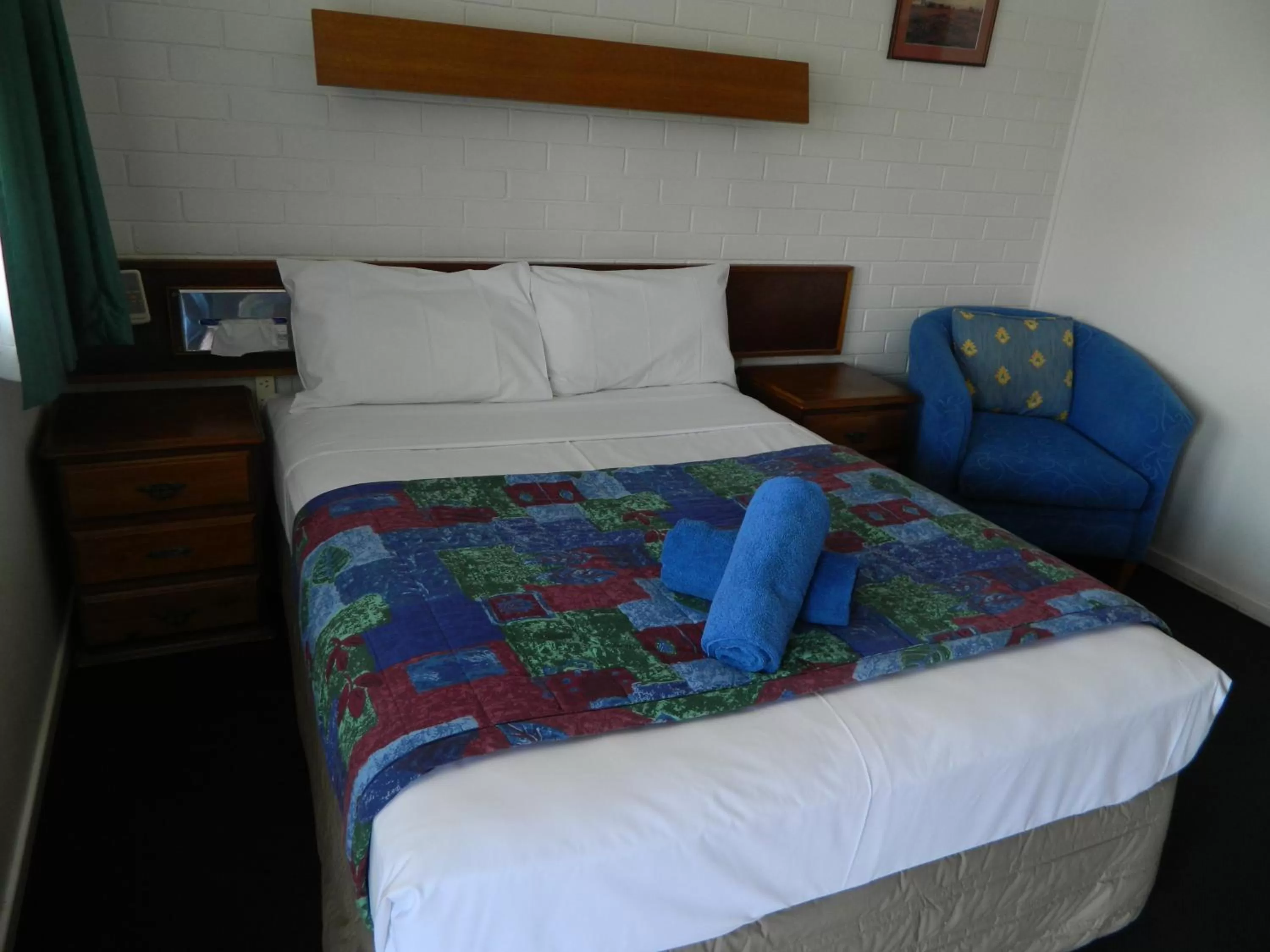 Bedroom, Bed in Coachman Motel