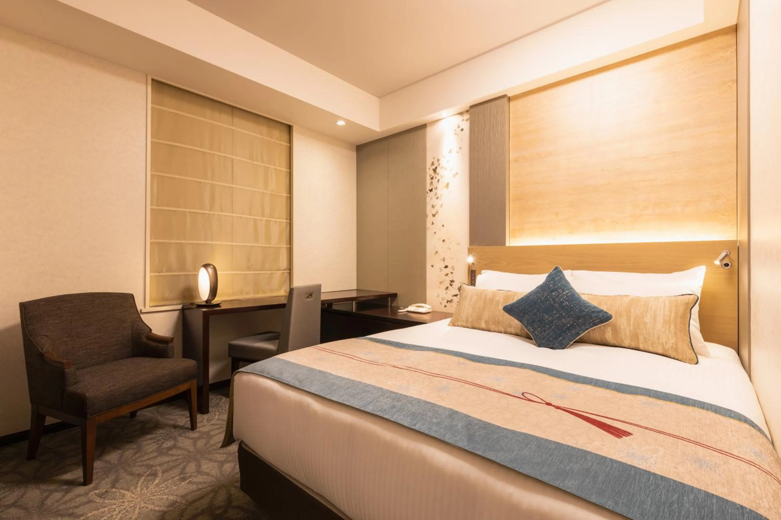 Bed in Hotel Metropolitan Tokyo Marunouchi