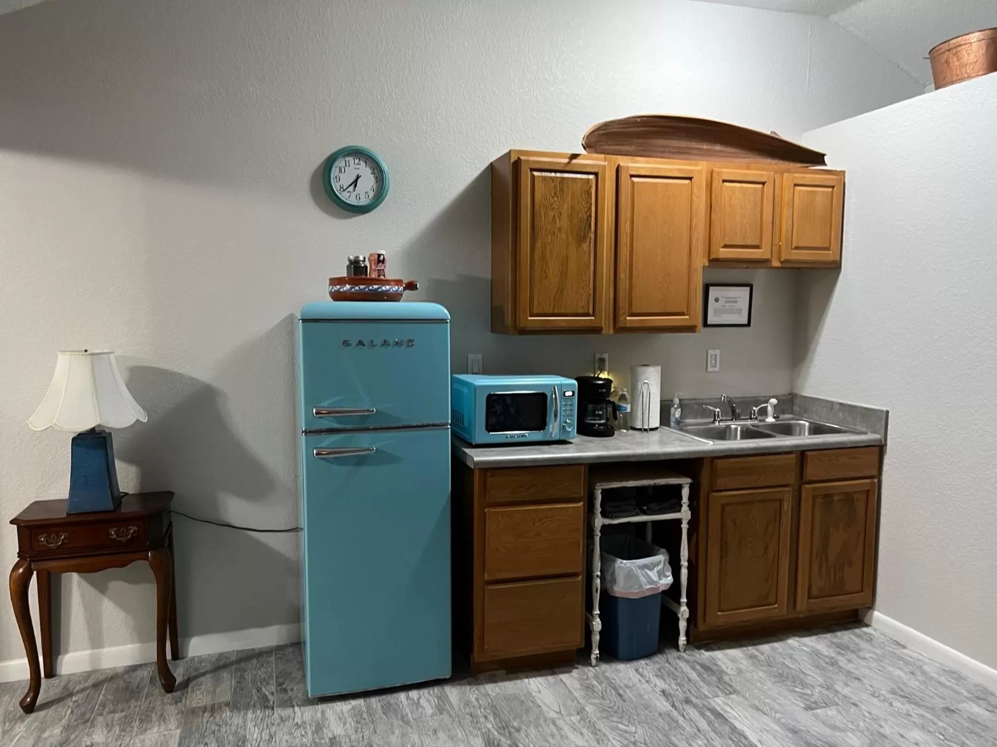 Kitchen or kitchenette in Nature Coast Inn & Cottages