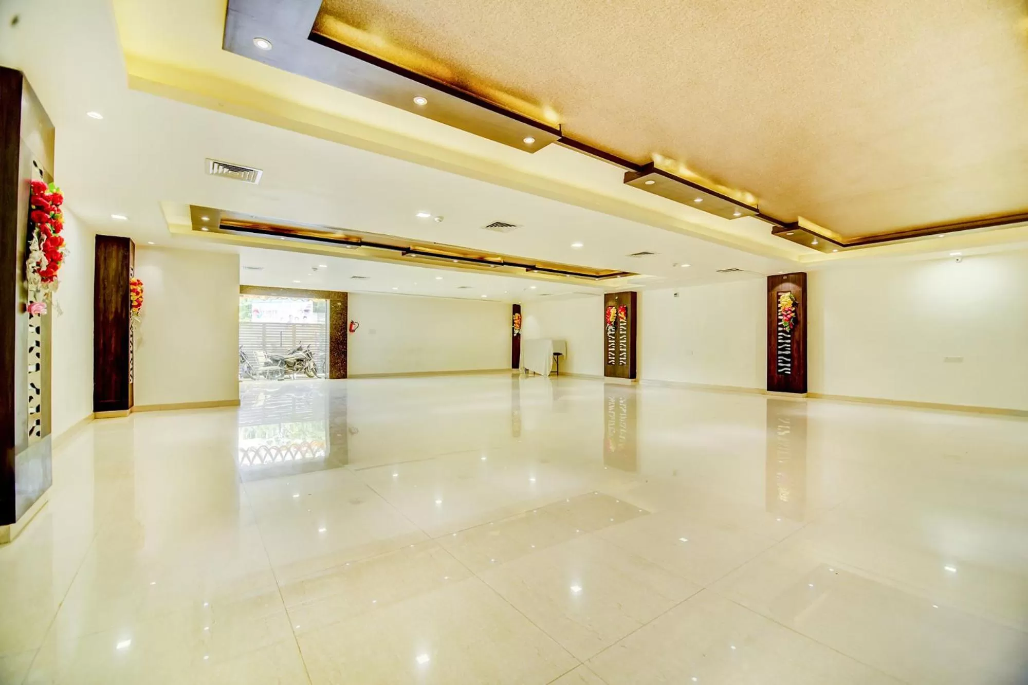 Lobby or reception in FabHotel Solitaire Inn Tilak Nagar