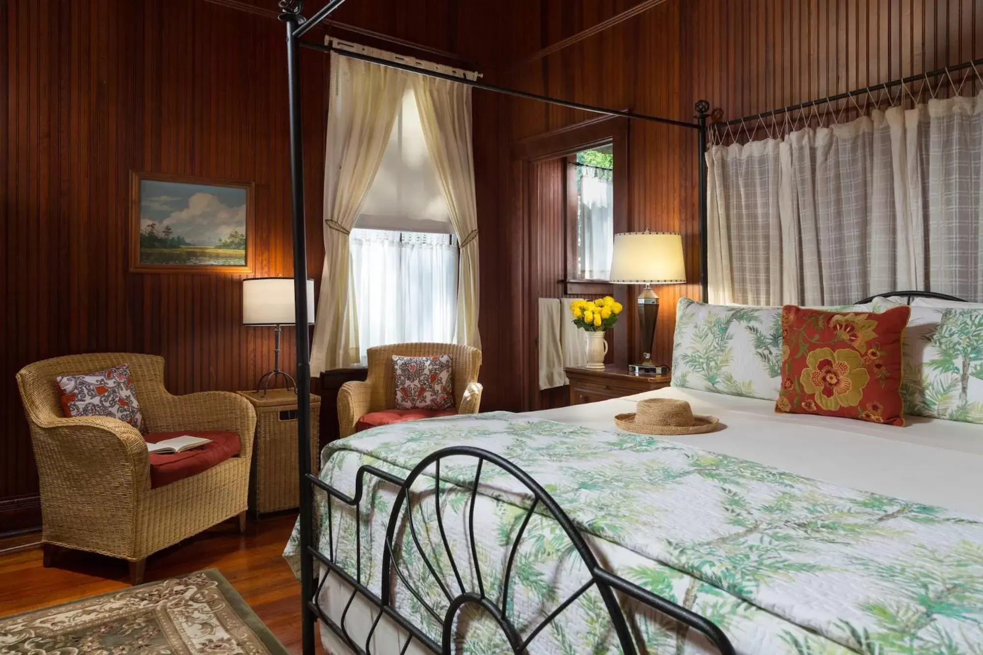 Deluxe King Room in Magnolia Springs Bed and Breakfast Deluxe King Room in Magnolia Springs Bed and Breakfast