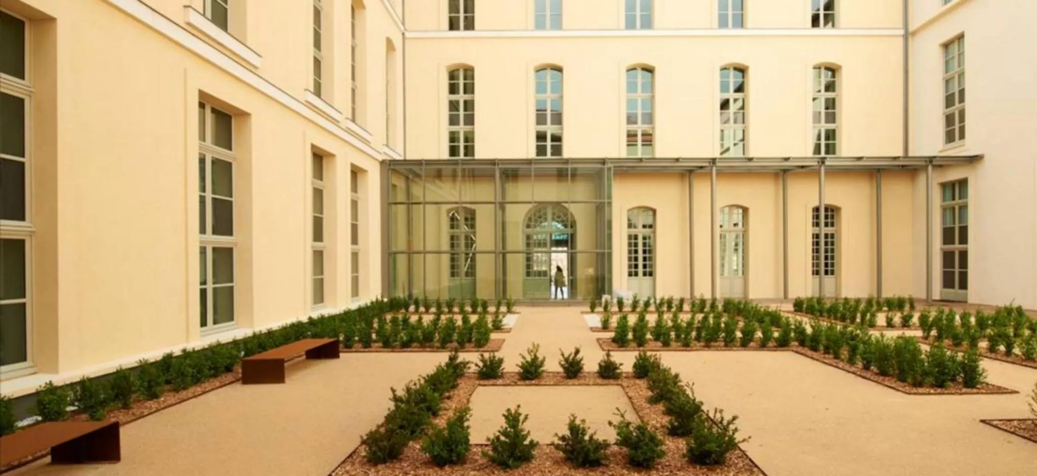 Restaurant/places to eat in InterContinental Marseille - Hotel Dieu by IHG