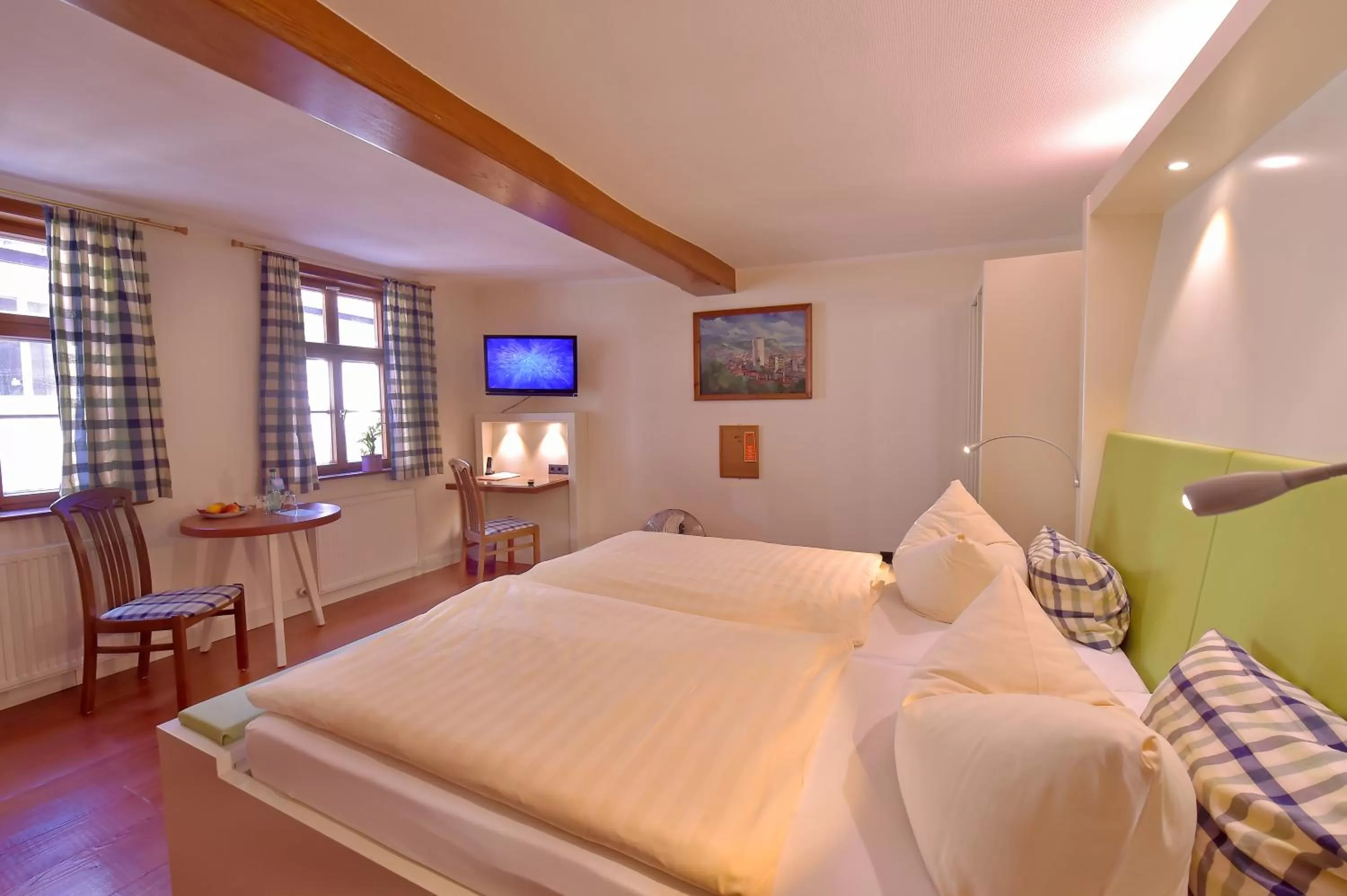 Photo of the whole room, Bed in Gasthaus Zur Noll