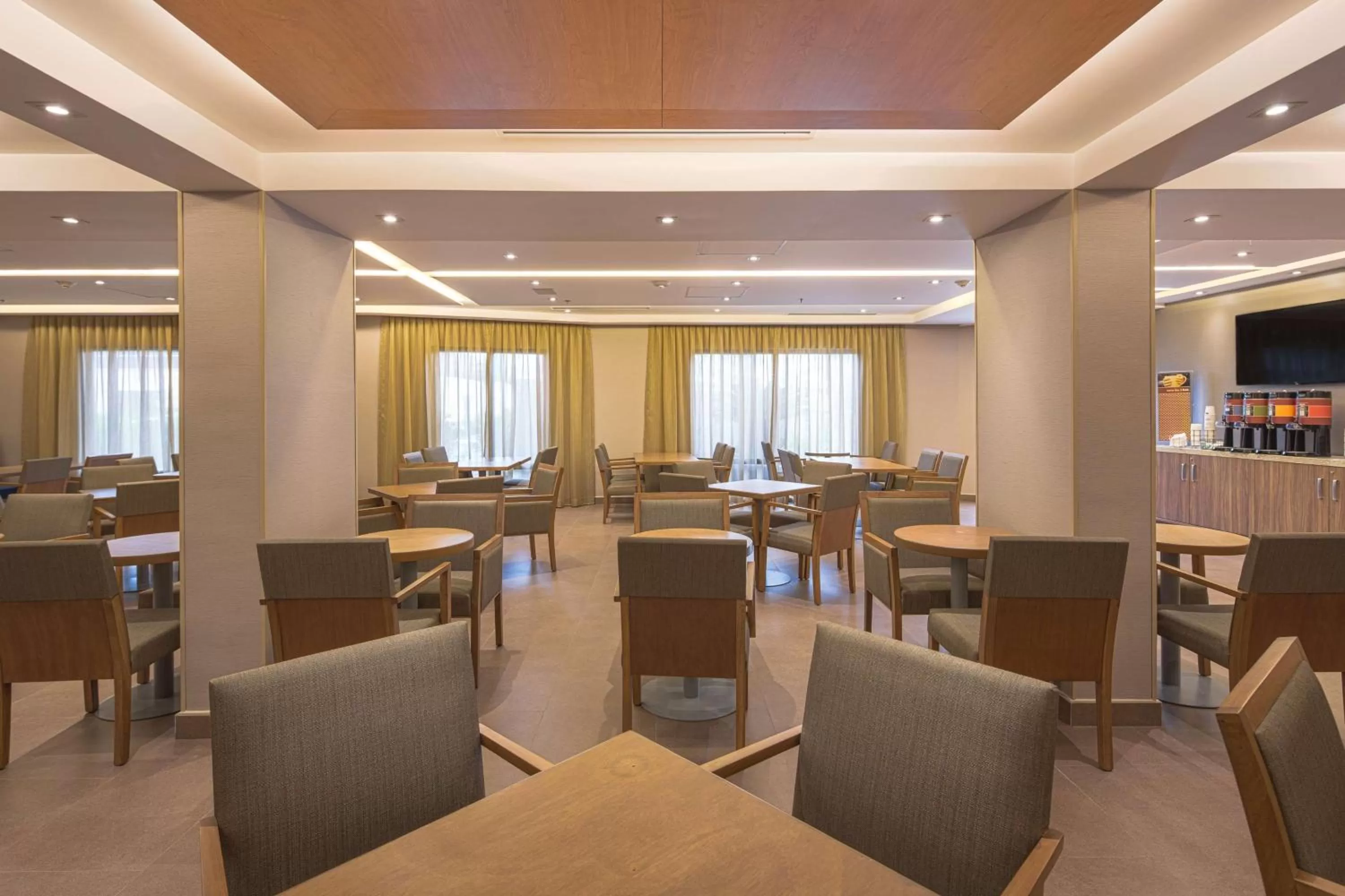 Meeting/conference room in Hampton by Hilton Monterrey Galerias Obispado