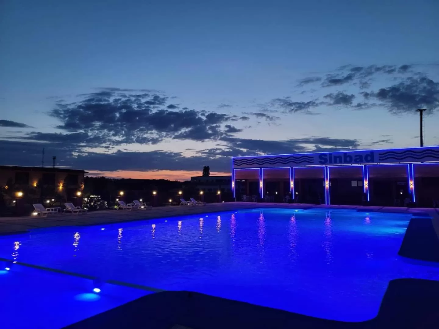 Swimming Pool in Delta Hotel