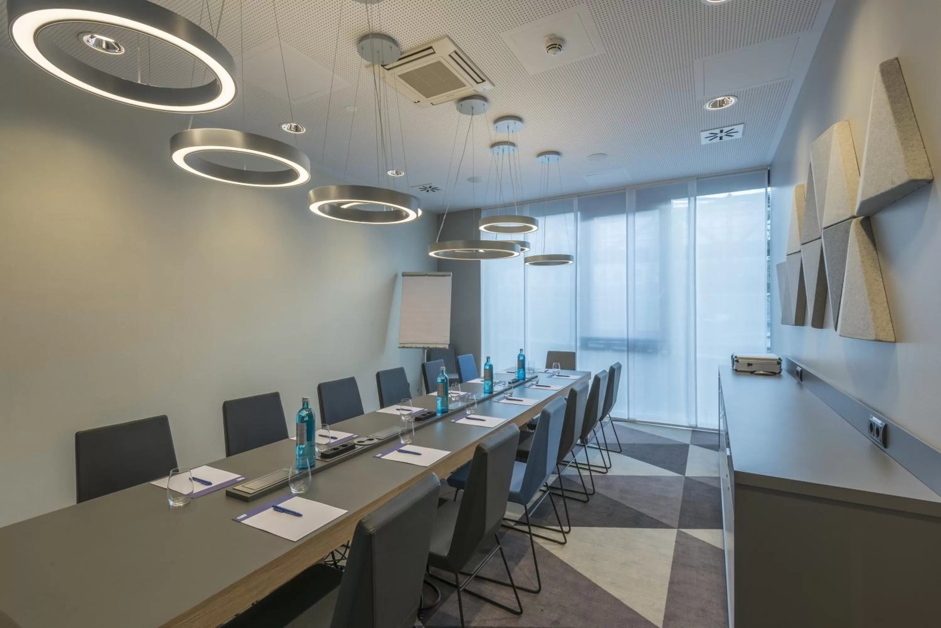 Meeting/conference room in Holiday Inn Express - Wuppertal - Hauptbahnhof by IHG