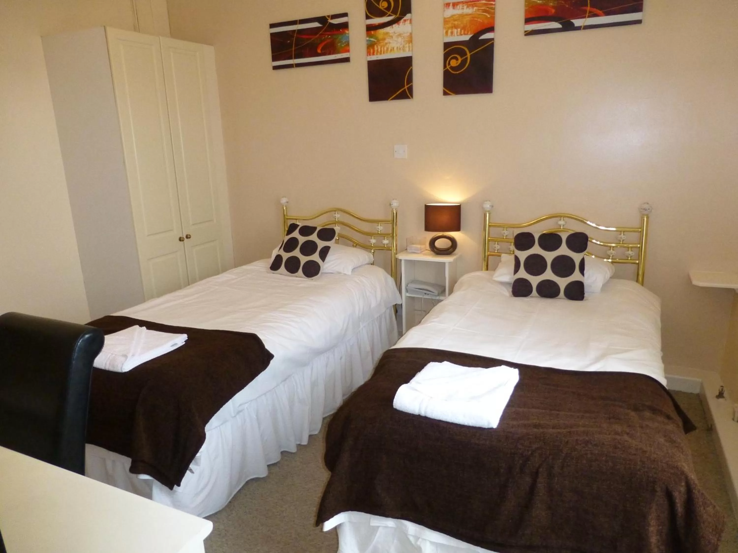 Bedroom, Bed in Maes Manor Country Hotel