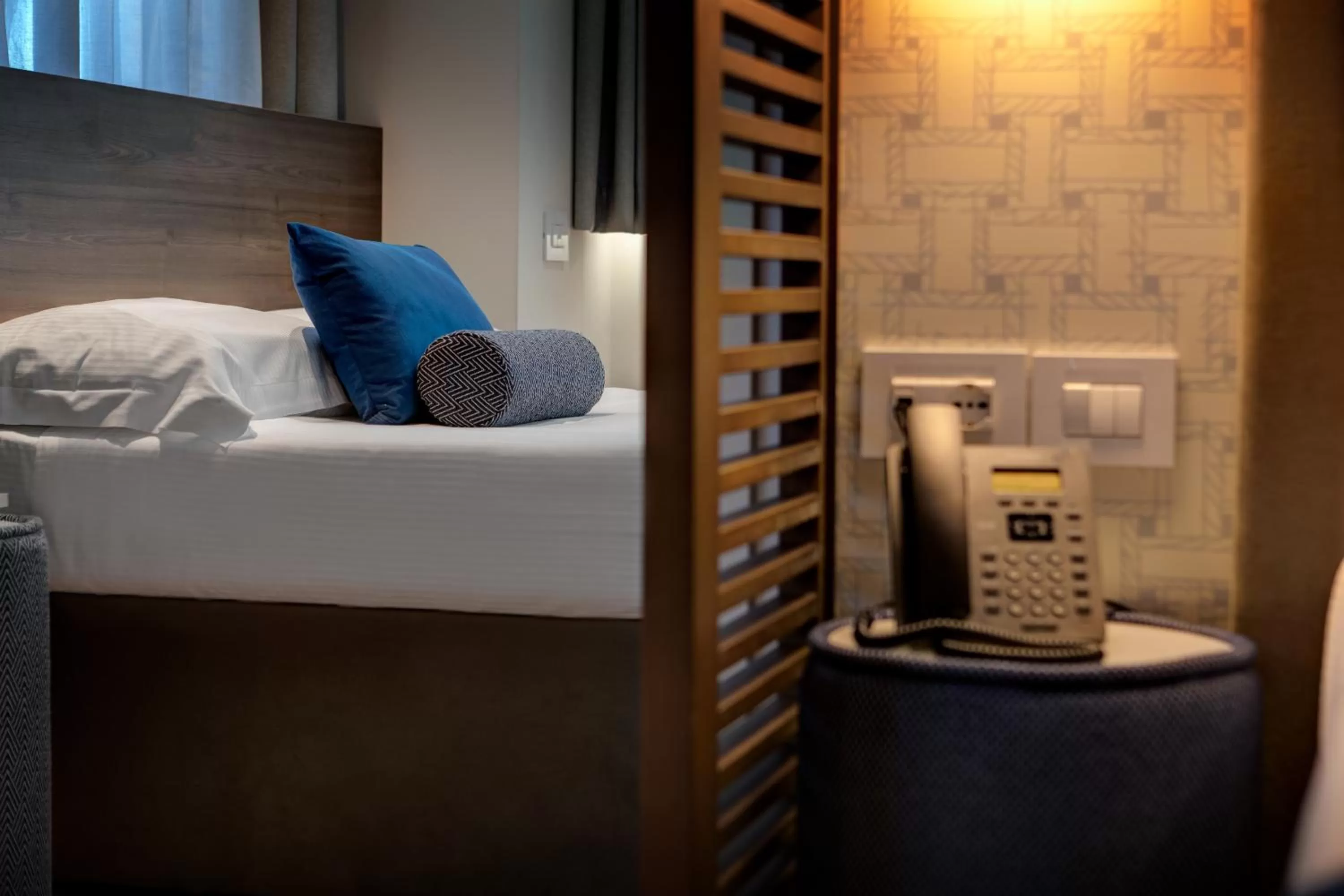 Bed in Fly Decó Hotel