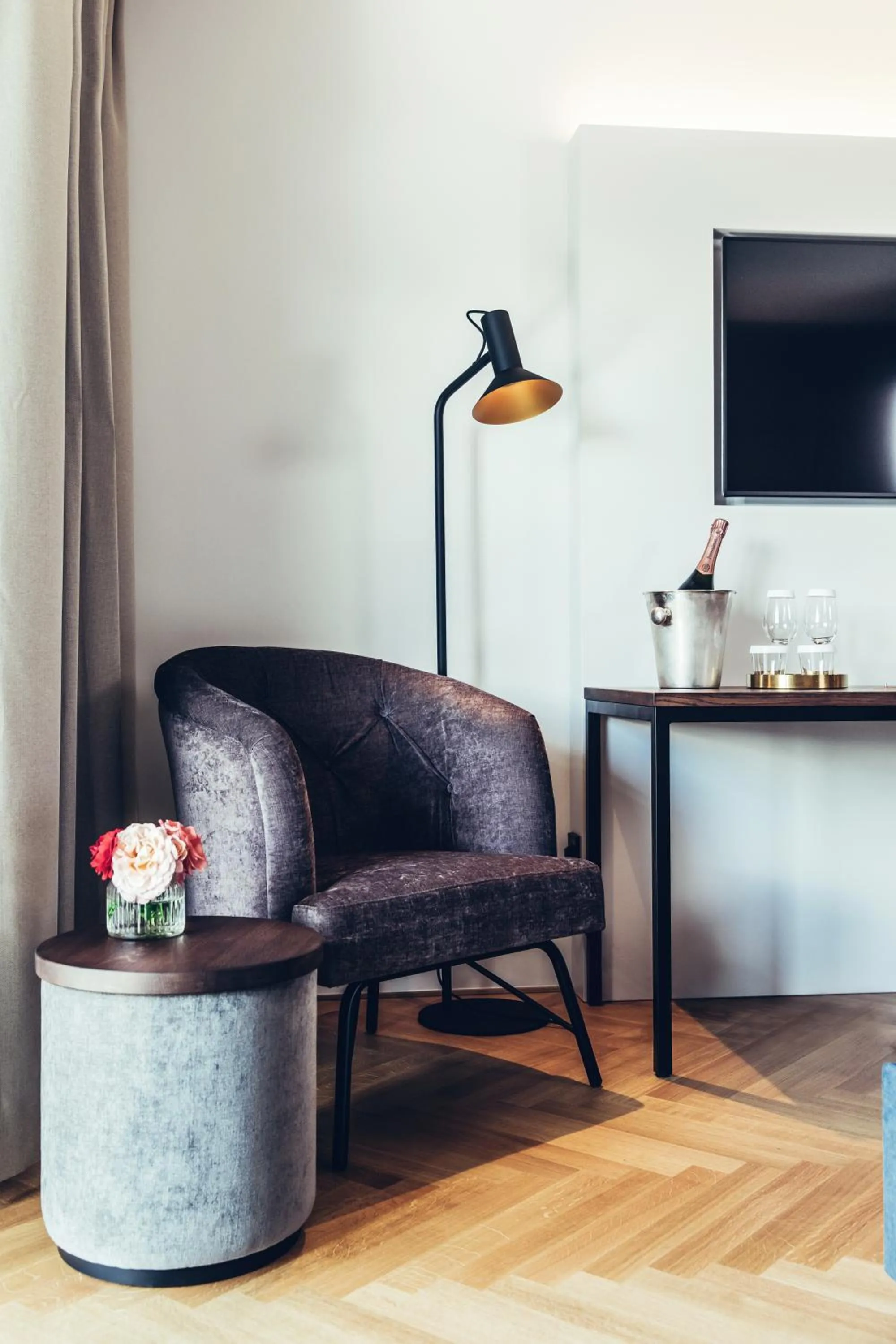 TV and multimedia in Hotel Dermuth Klagenfurt