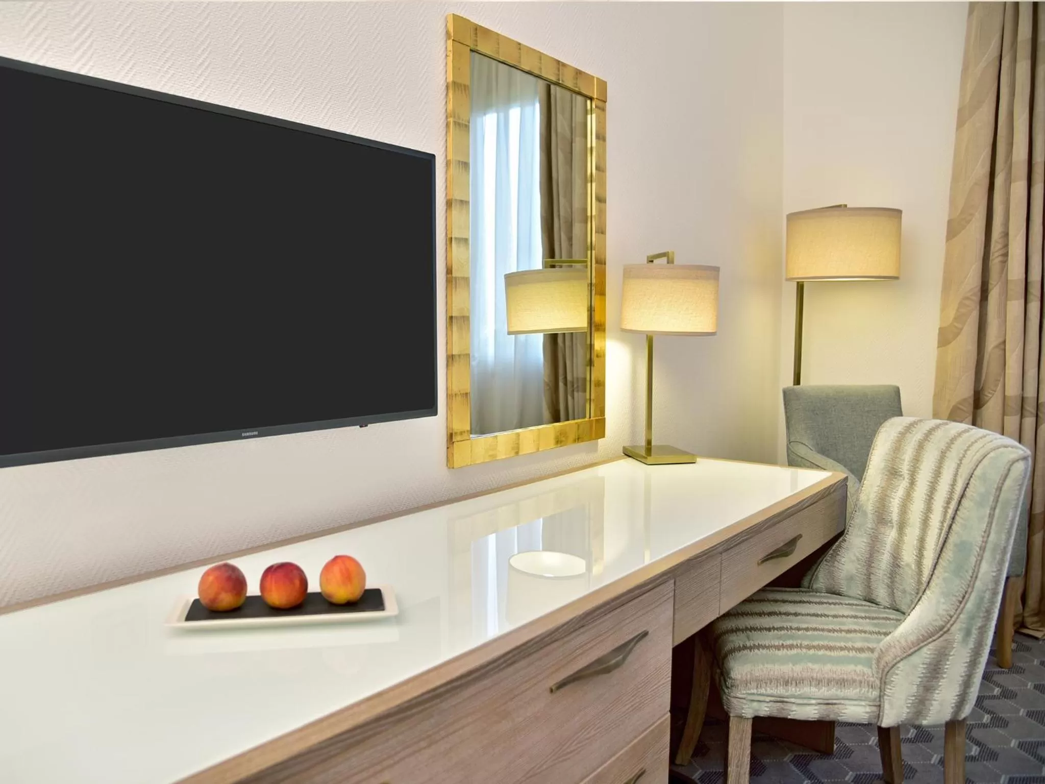 Seating area in Gefinor Rotana – Beirut