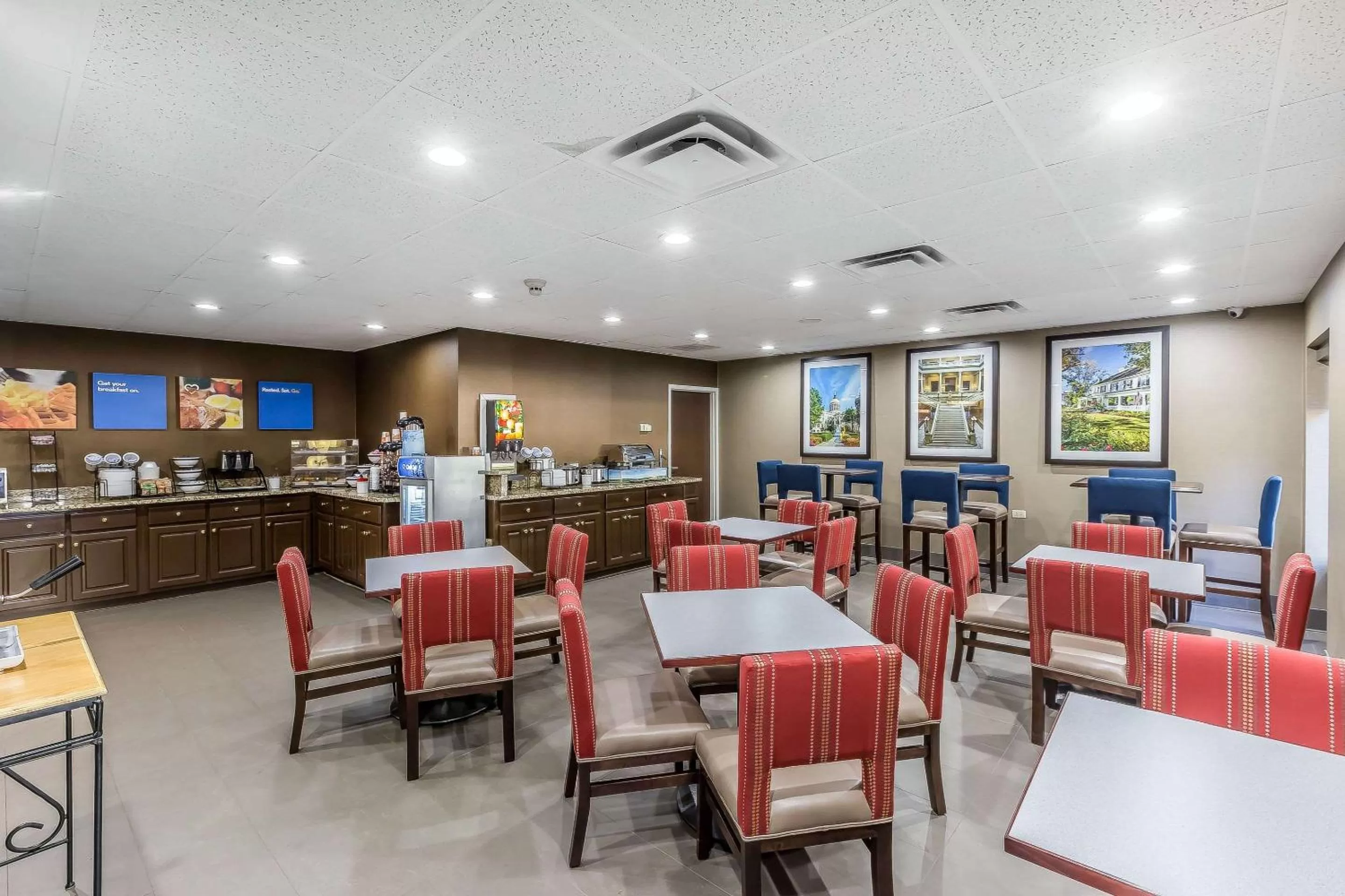 Restaurant/places to eat in Comfort Inn & Suites Dalton West