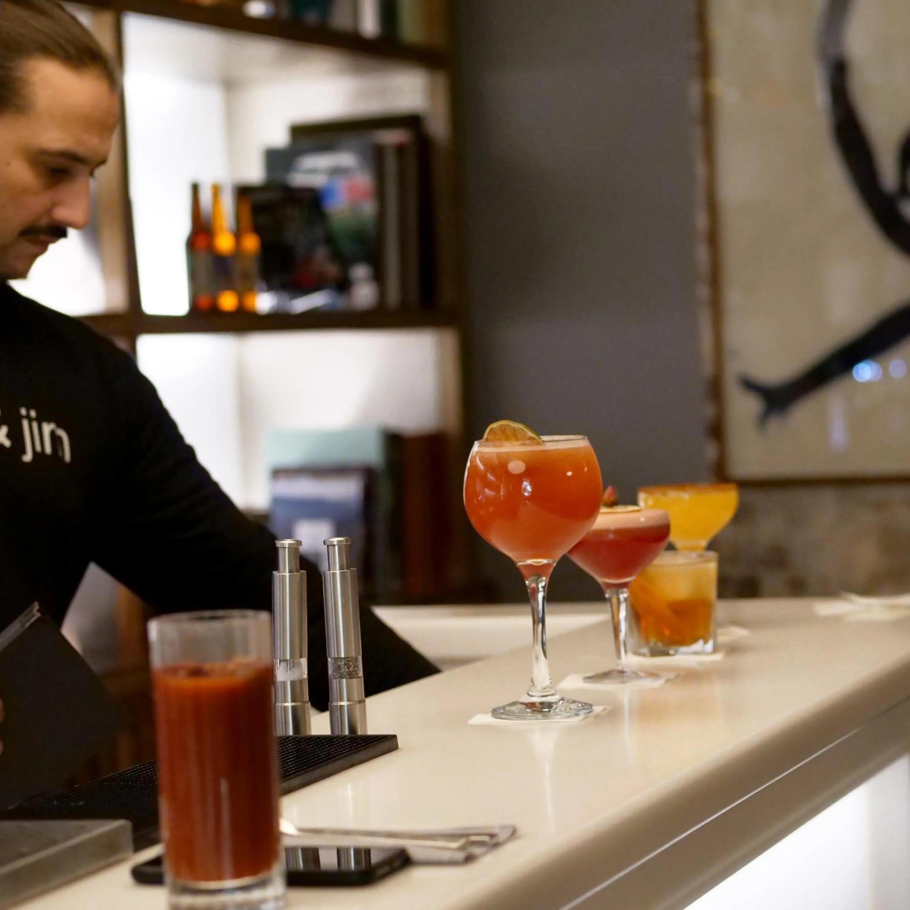 Lounge or bar in Hôtel Jules & Jim