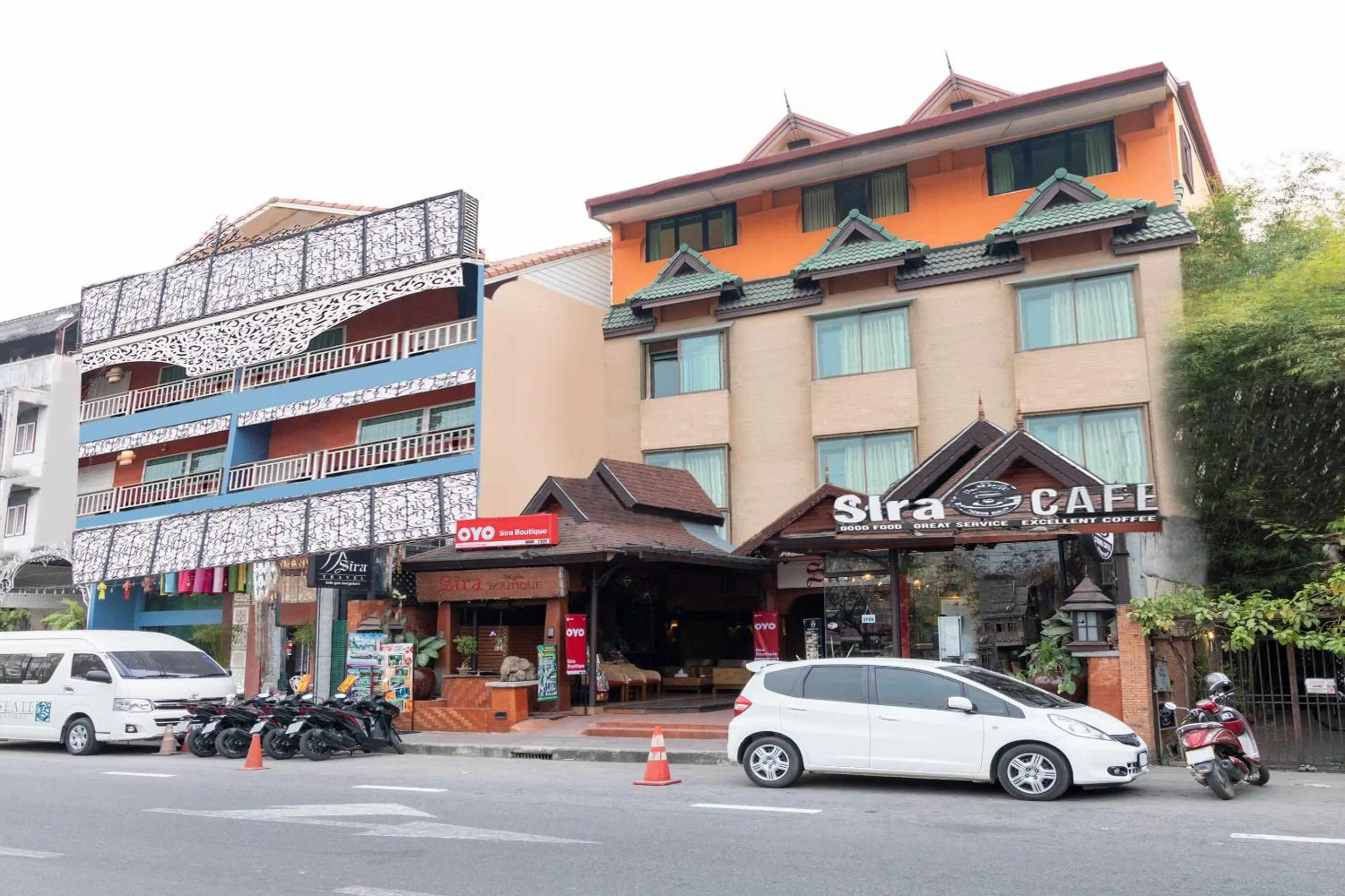 Facade/Entrance in OYO 635 Sira Boutique Hotel