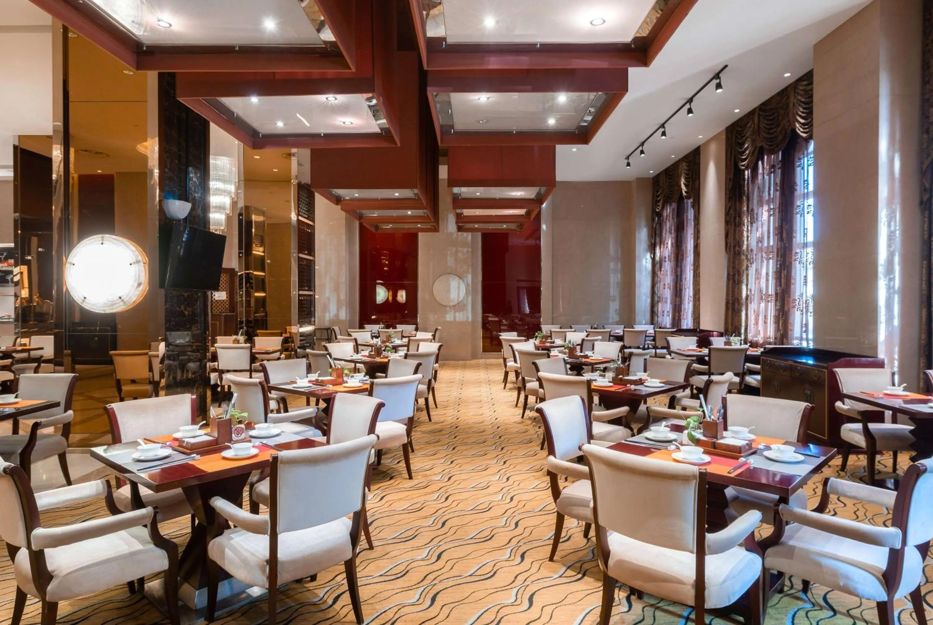 Restaurant/places to eat in Howard Johnson Tropical Garden Plaza Kunming Chenggong