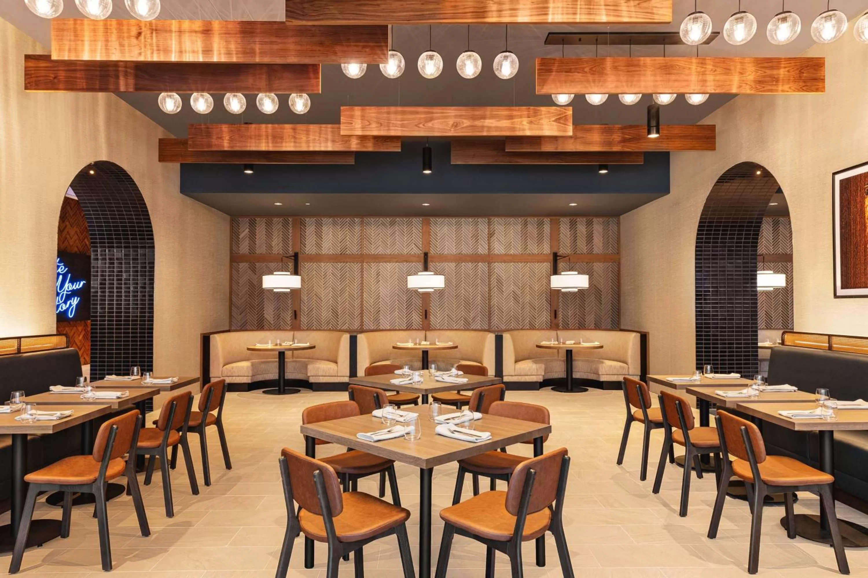 Restaurant/places to eat in Doubletree By Hilton Abilene Downtown Convention Center