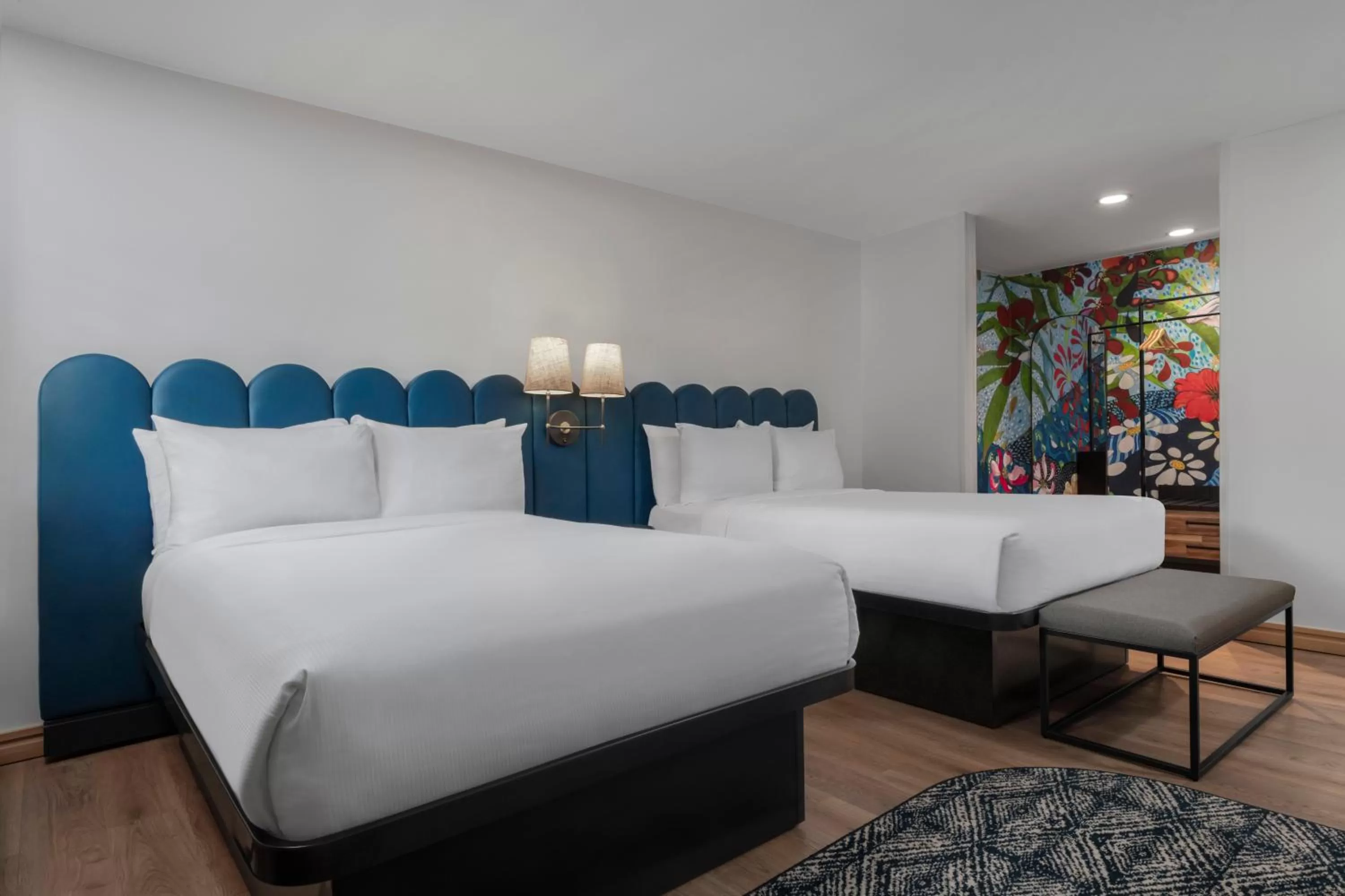 Bedroom, Bed in Catalina Canyon Inn