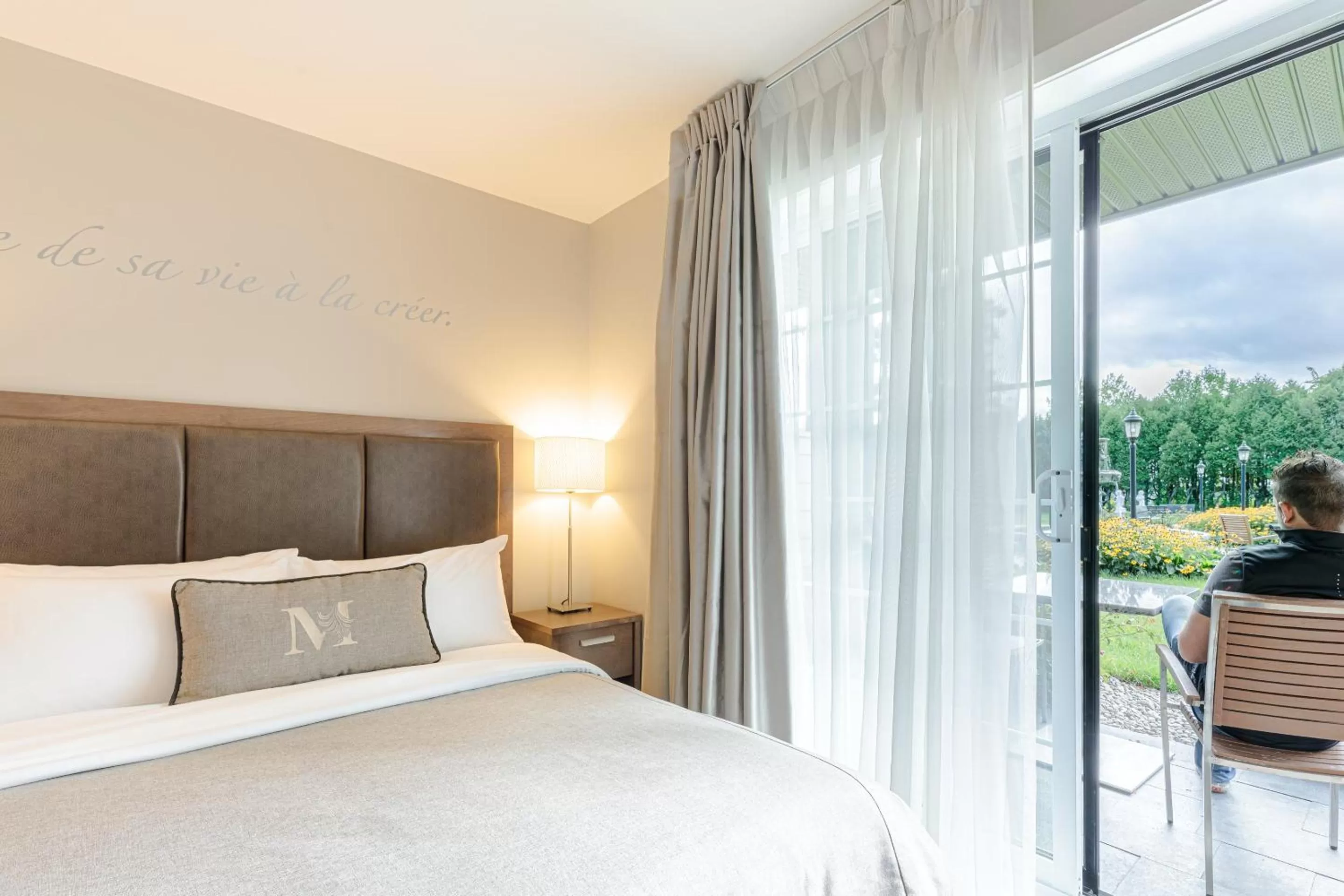 Bed in Hotel Montfort