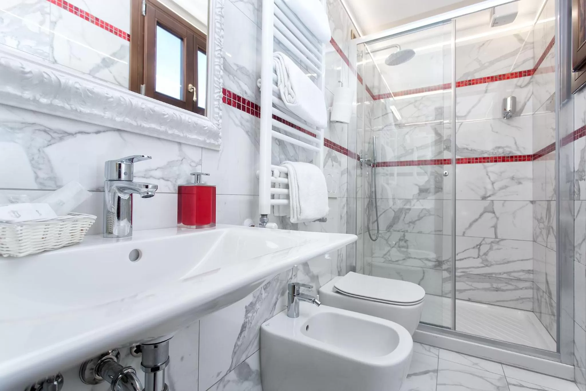 Bathroom in Antica Locanda Sturion Residenza d'Epoca