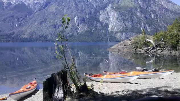 Canoeing in Las Pitras Lodge
