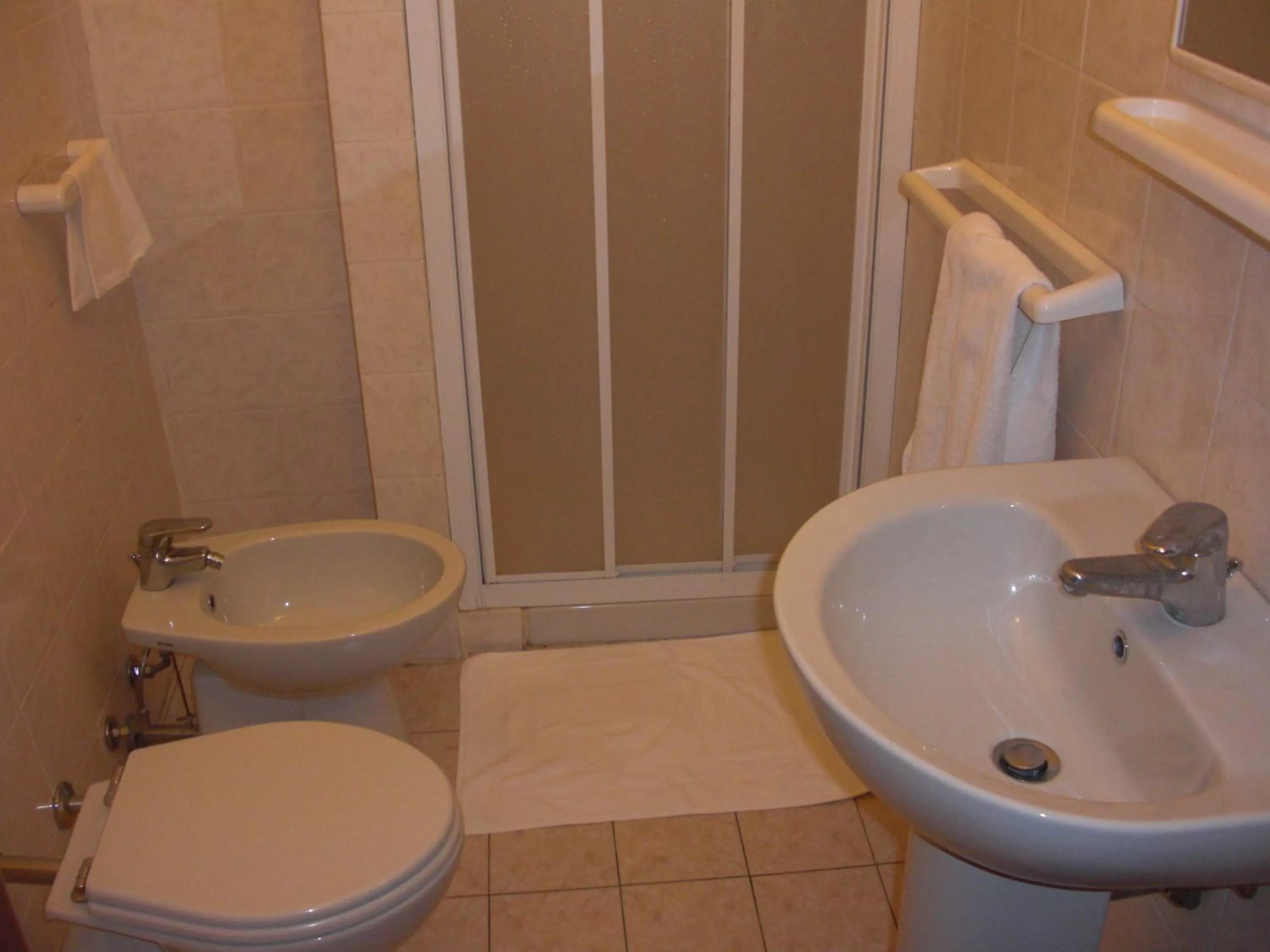 Shower in Hotel Legnano