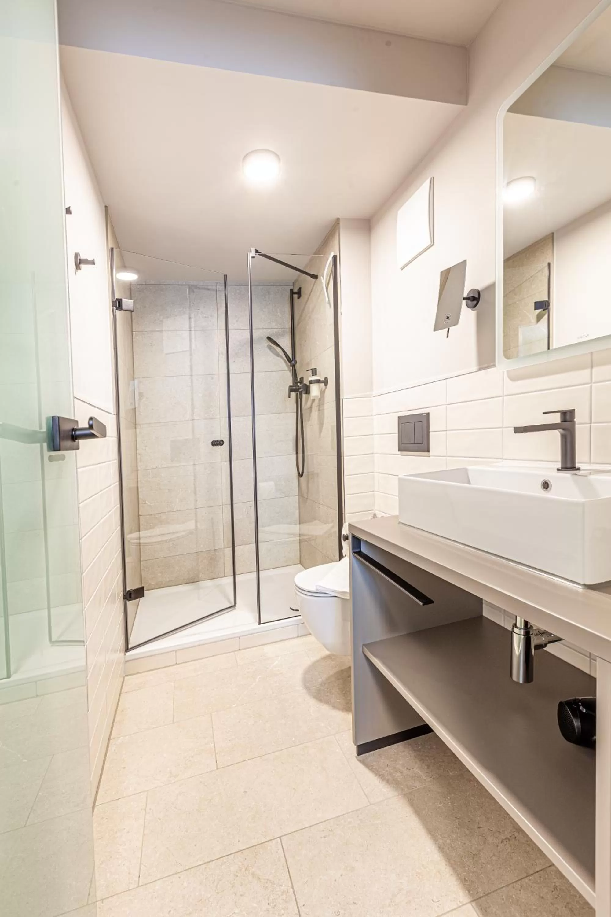 Shower in Hotel Garni Traube