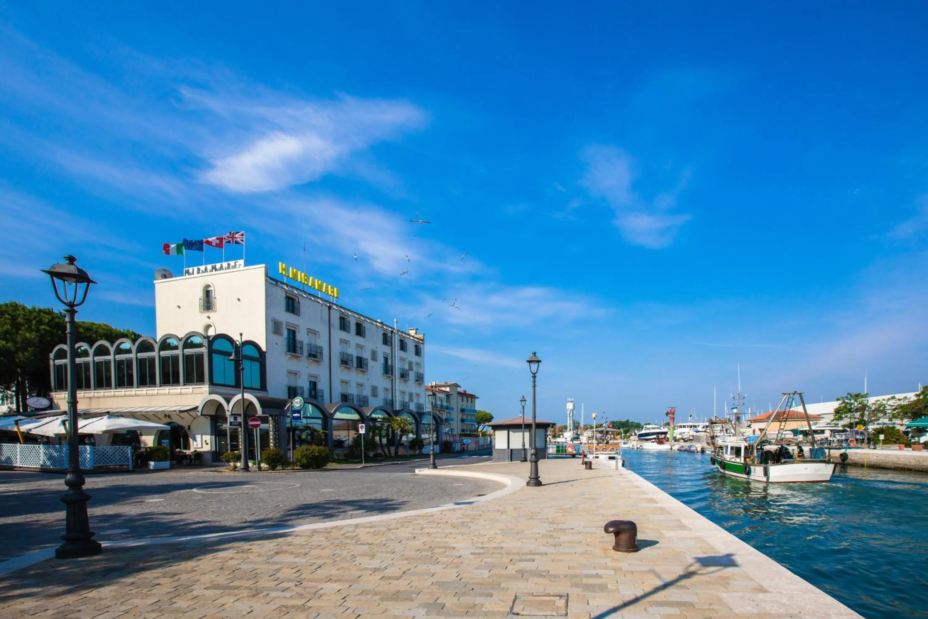 Property building in Miramare Hotel Ristorante Convegni