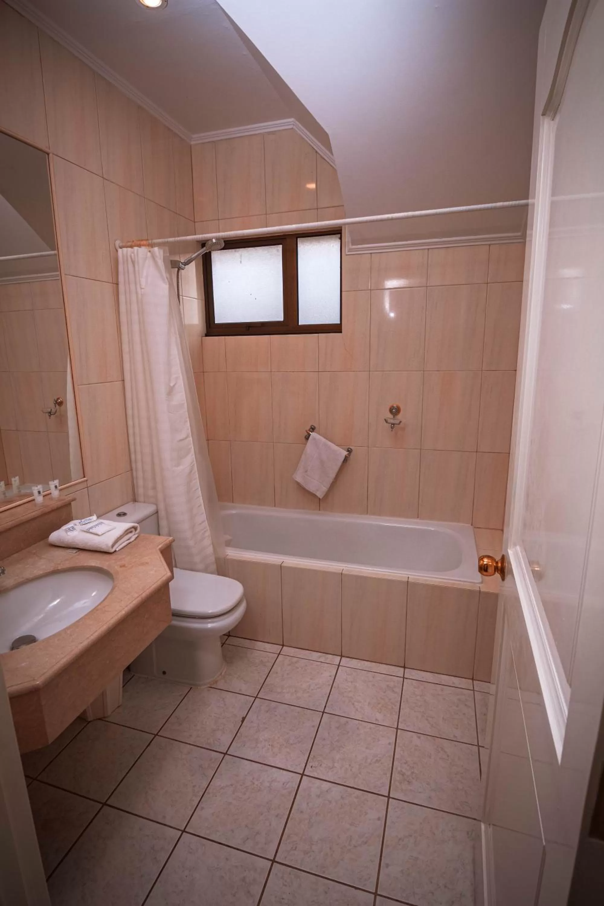 Toilet, Bathroom in Hotel Inti Kuyen Plaza