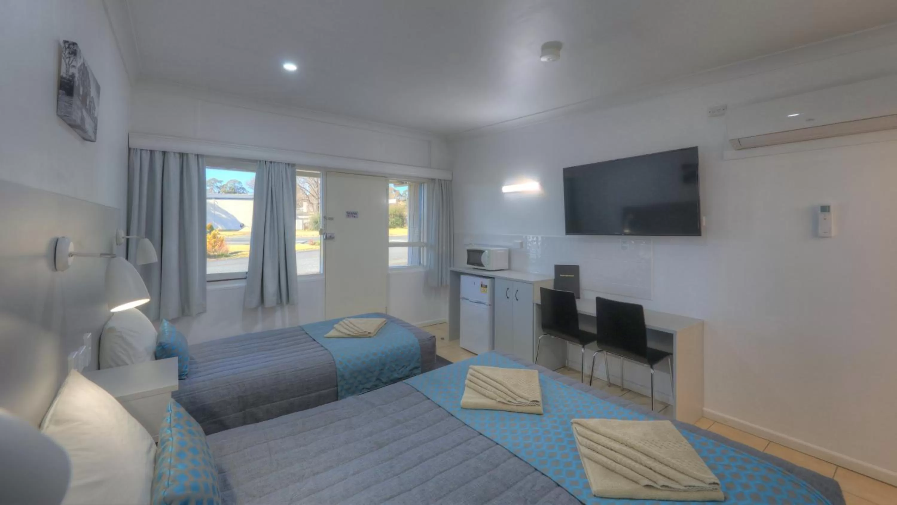 Photo of the whole room, Bed in Glen Innes Motel