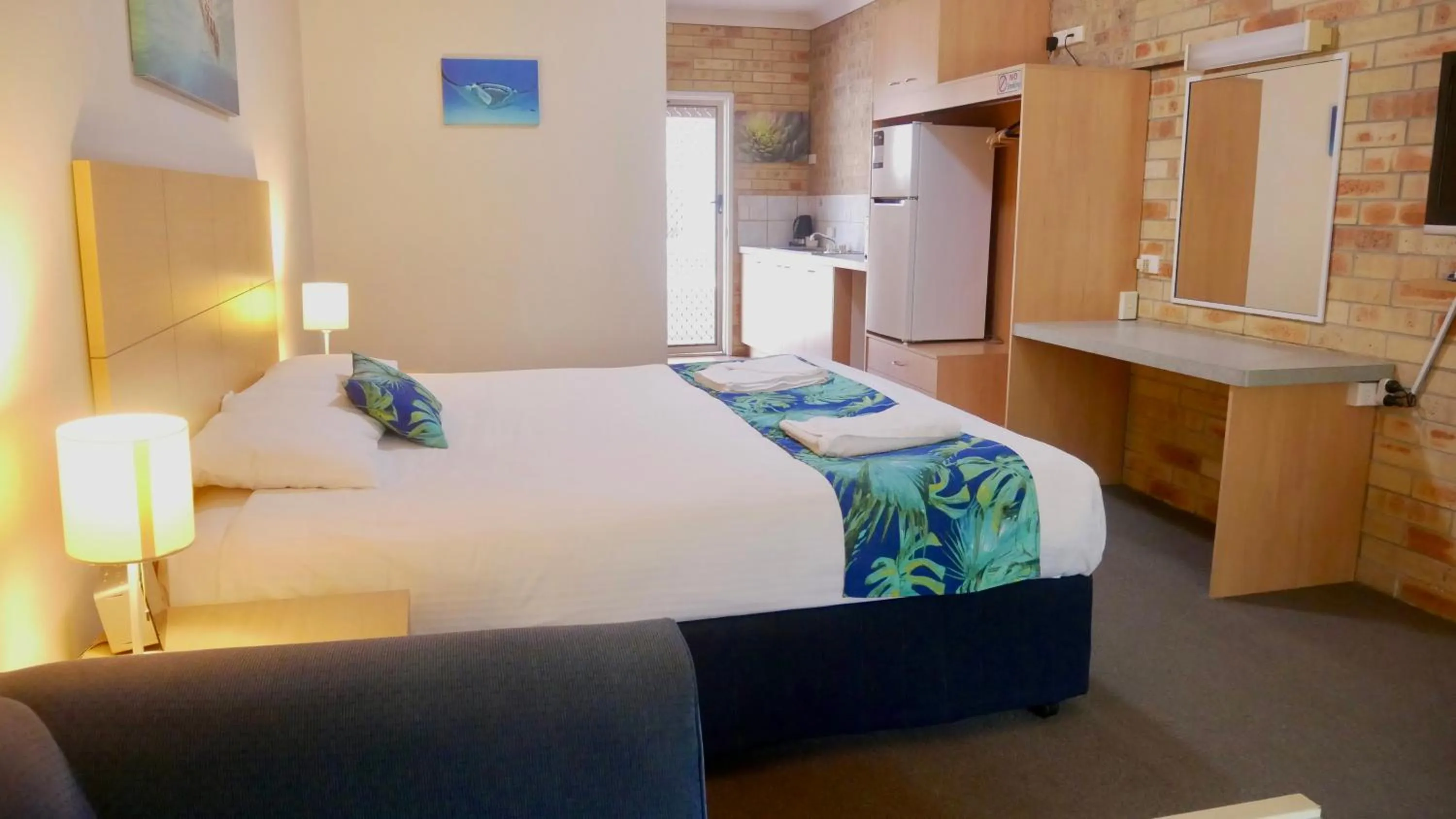 Bed in Emeraldene Inn & Eco-Lodge