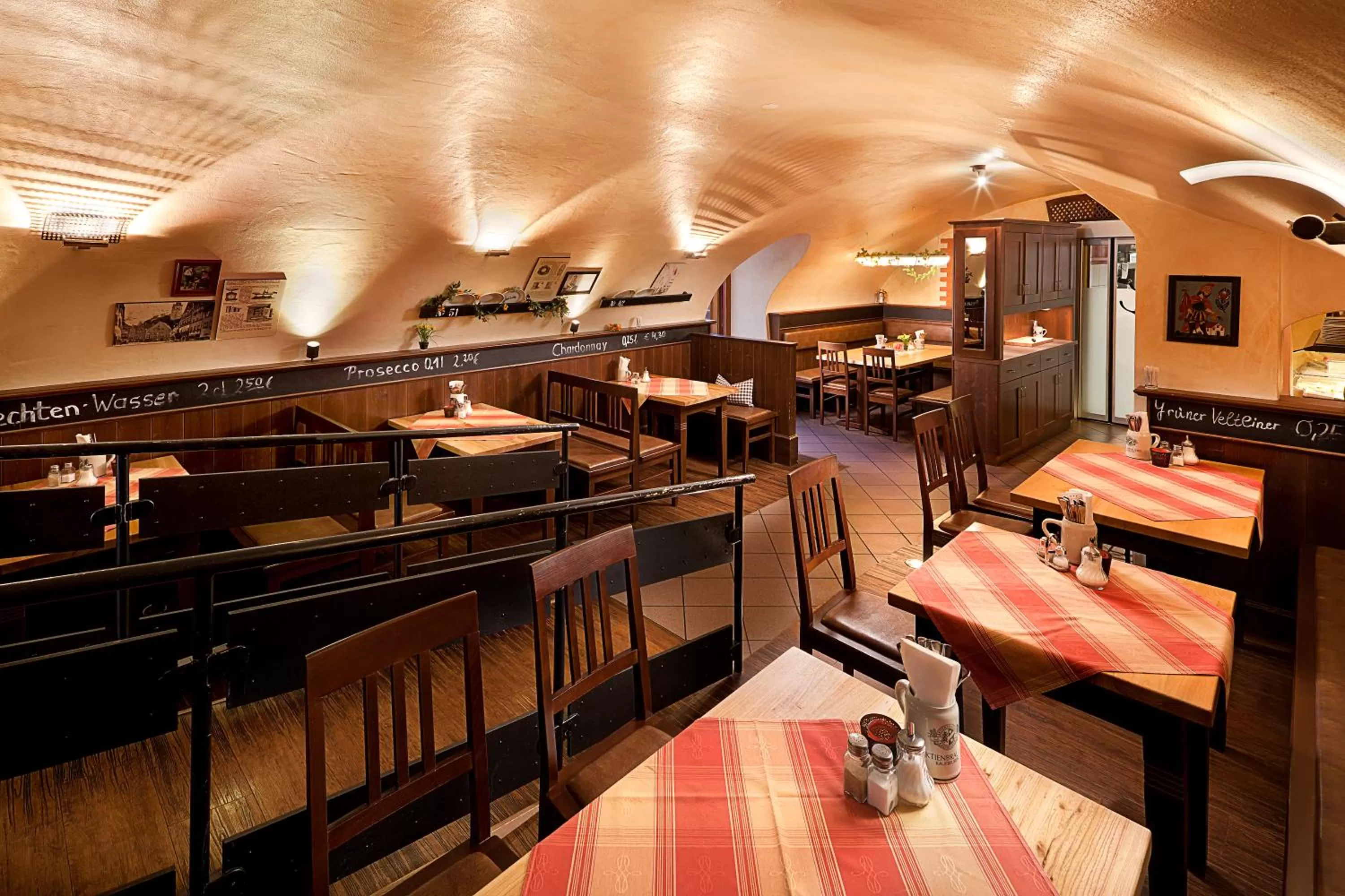 Restaurant/places to eat in Altstadthotel "Zum Hechten"