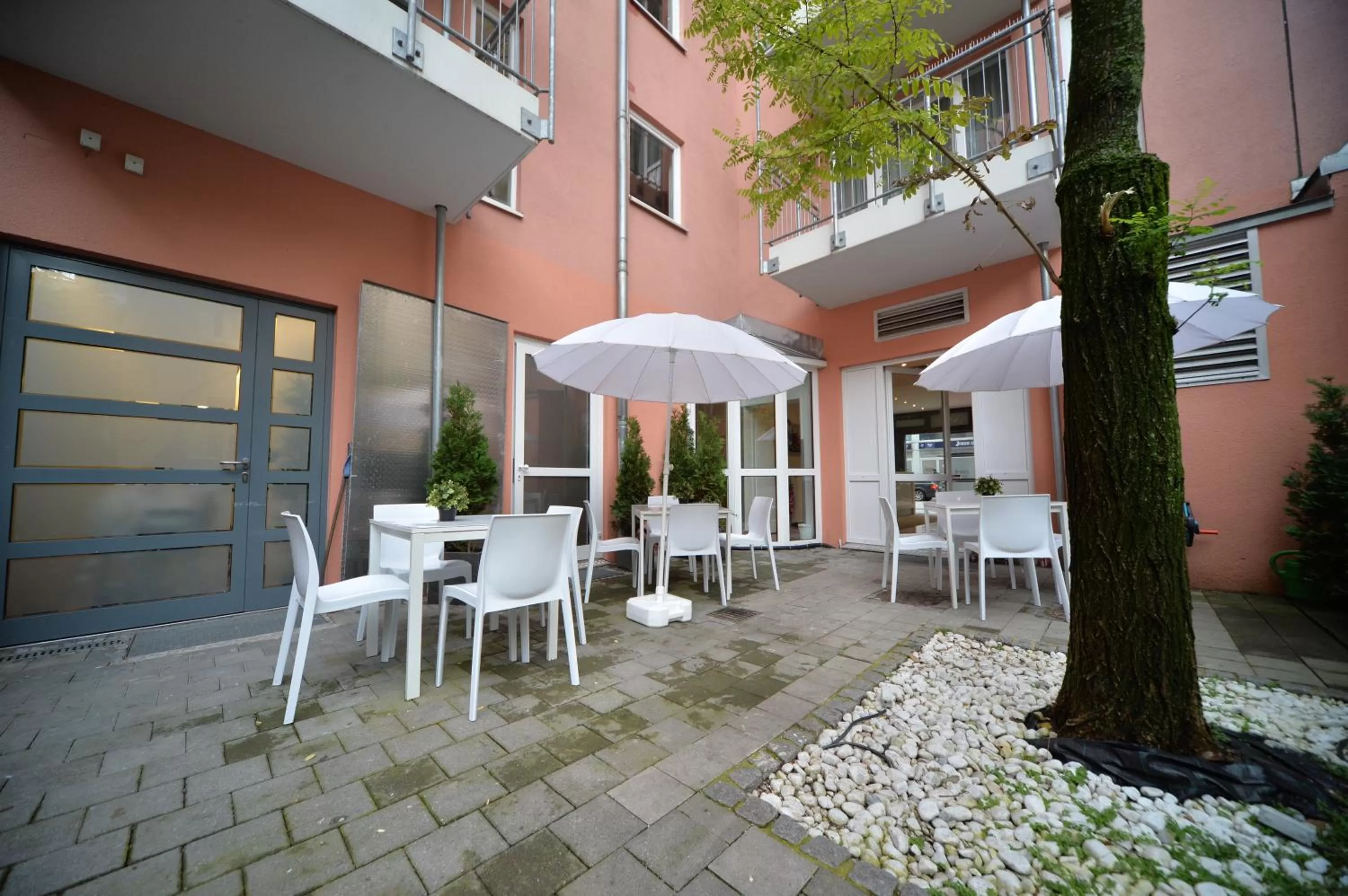 Patio in Bayer's Boardinghouse und Hotel