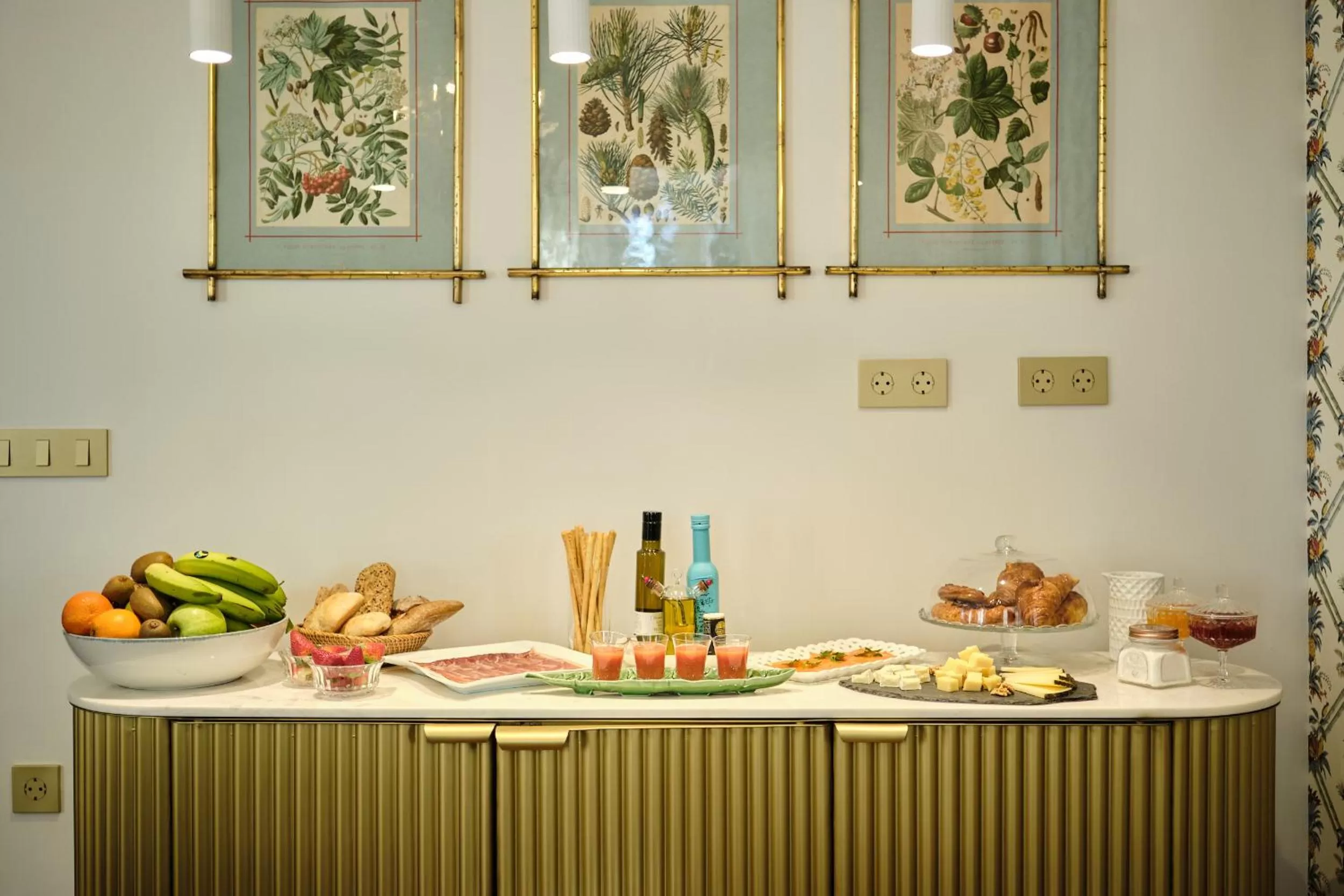 Food and drinks in HOTEL BOUTIQUE VILLA DEL MARQUÉS