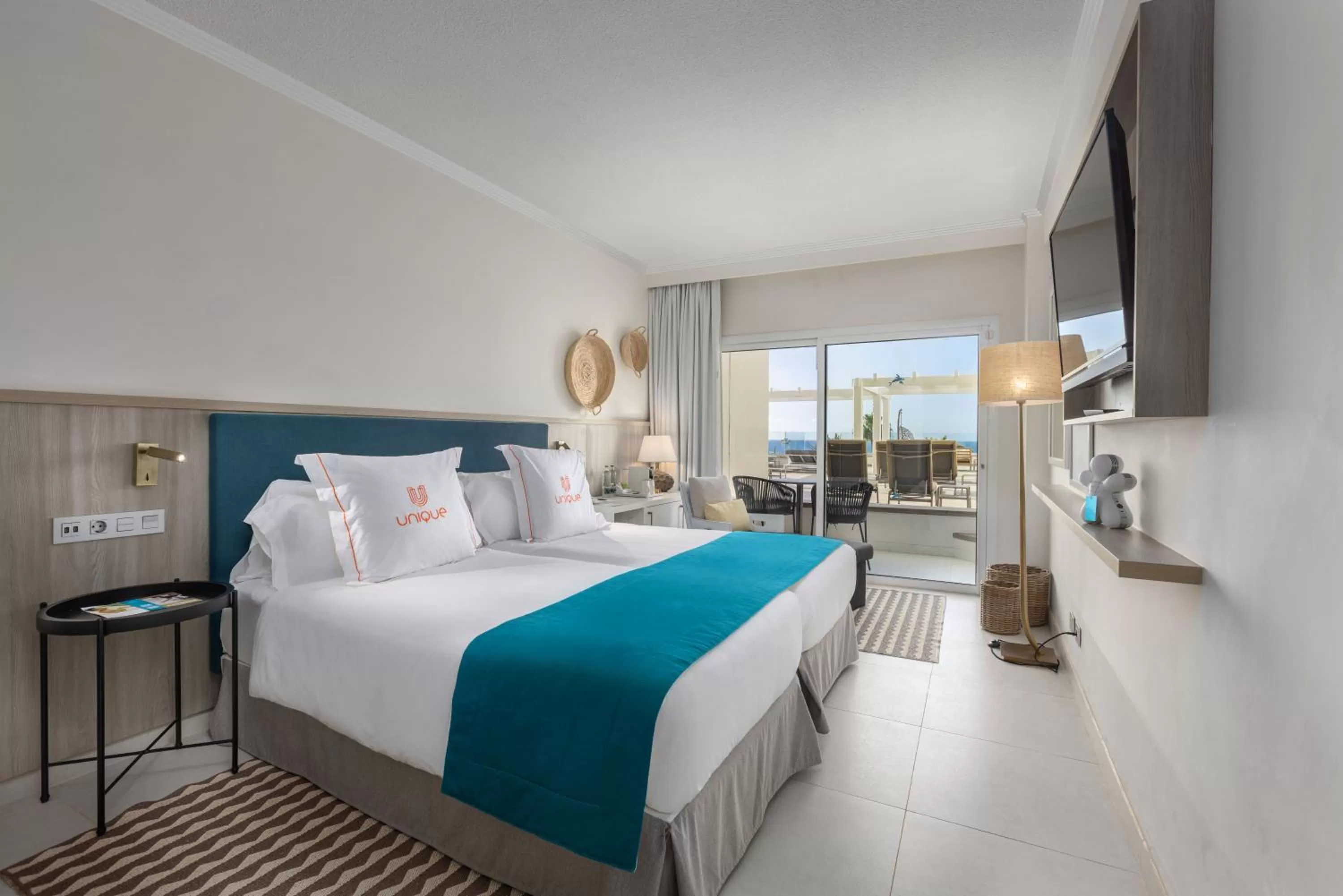 Bed in Corallium Dunamar by Lopesan Hotels - Adults Only