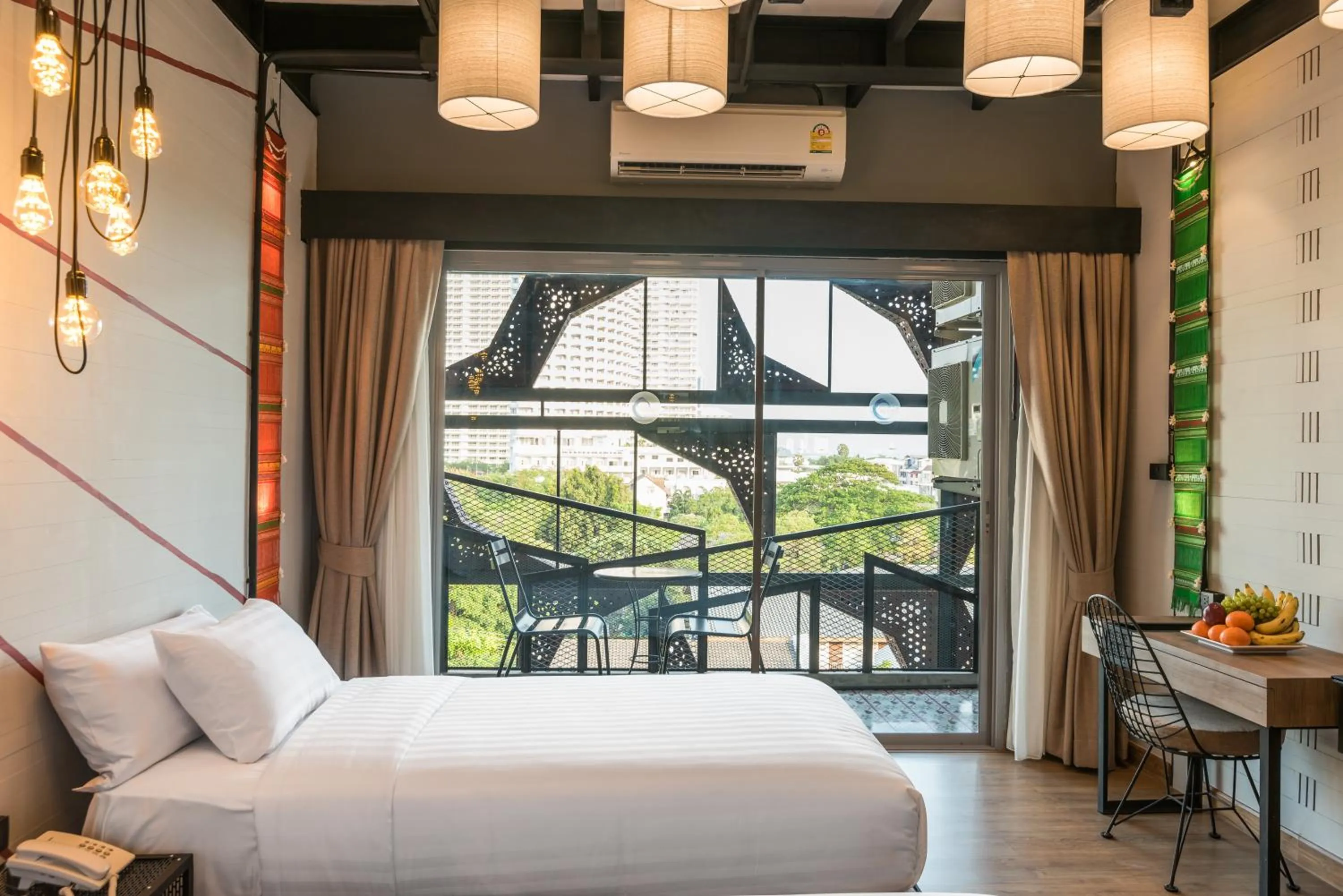 Bed in Sea Crest by Jomtien