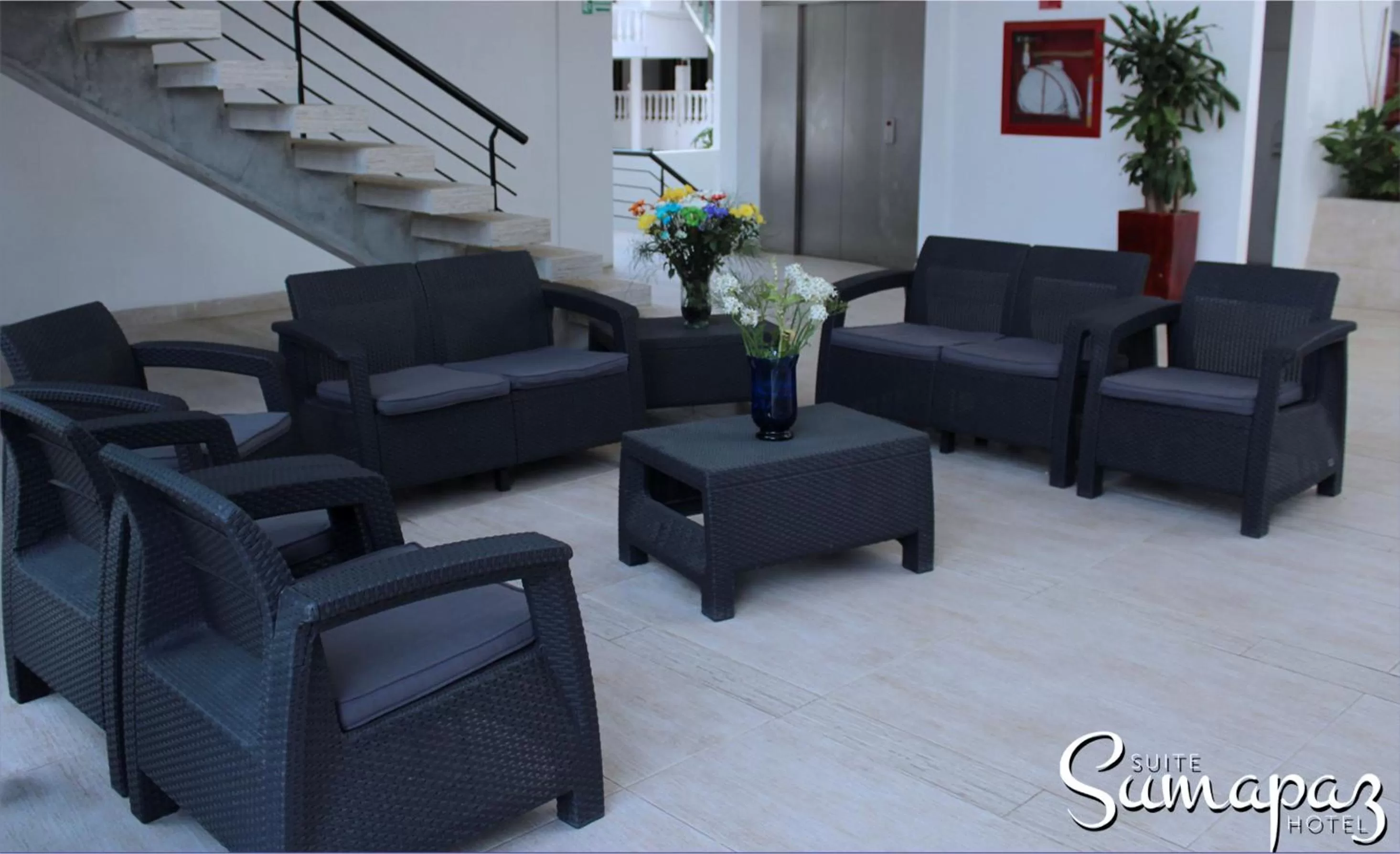Lobby or reception in Suite Sumapaz Hotel
