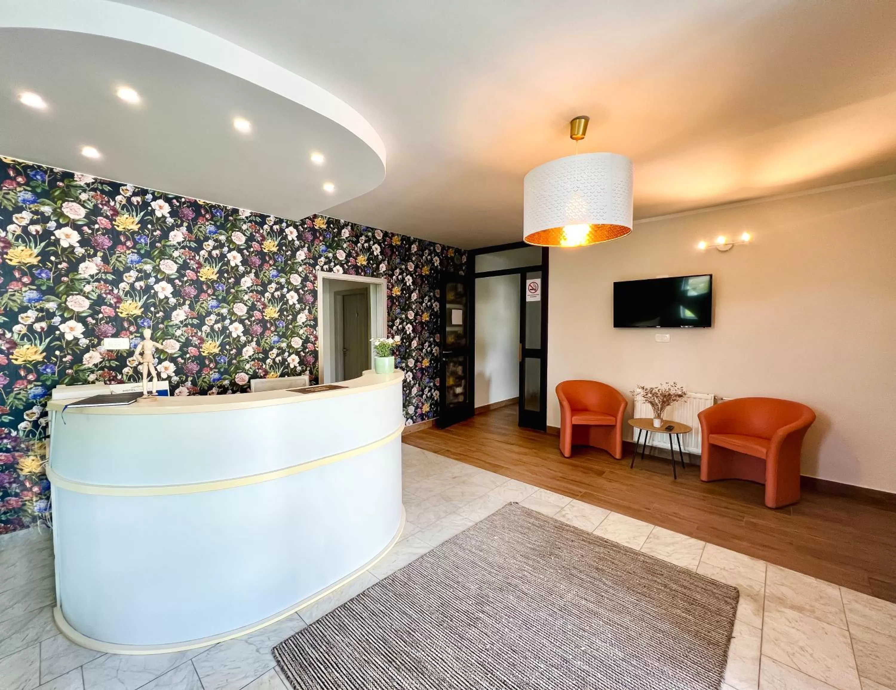 Lobby or reception, Lobby/Reception in HOP HOUSE Garni Hotel